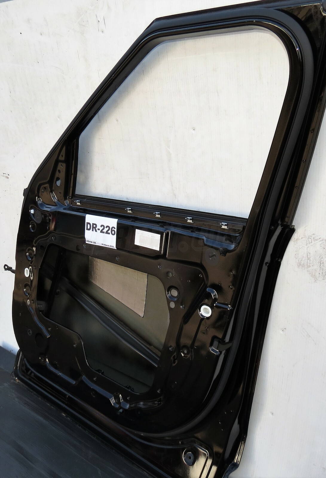Land Rover Discovery 5 L462 Genuine Right RH Side Bare Door Panel Narvik Black - Image 9