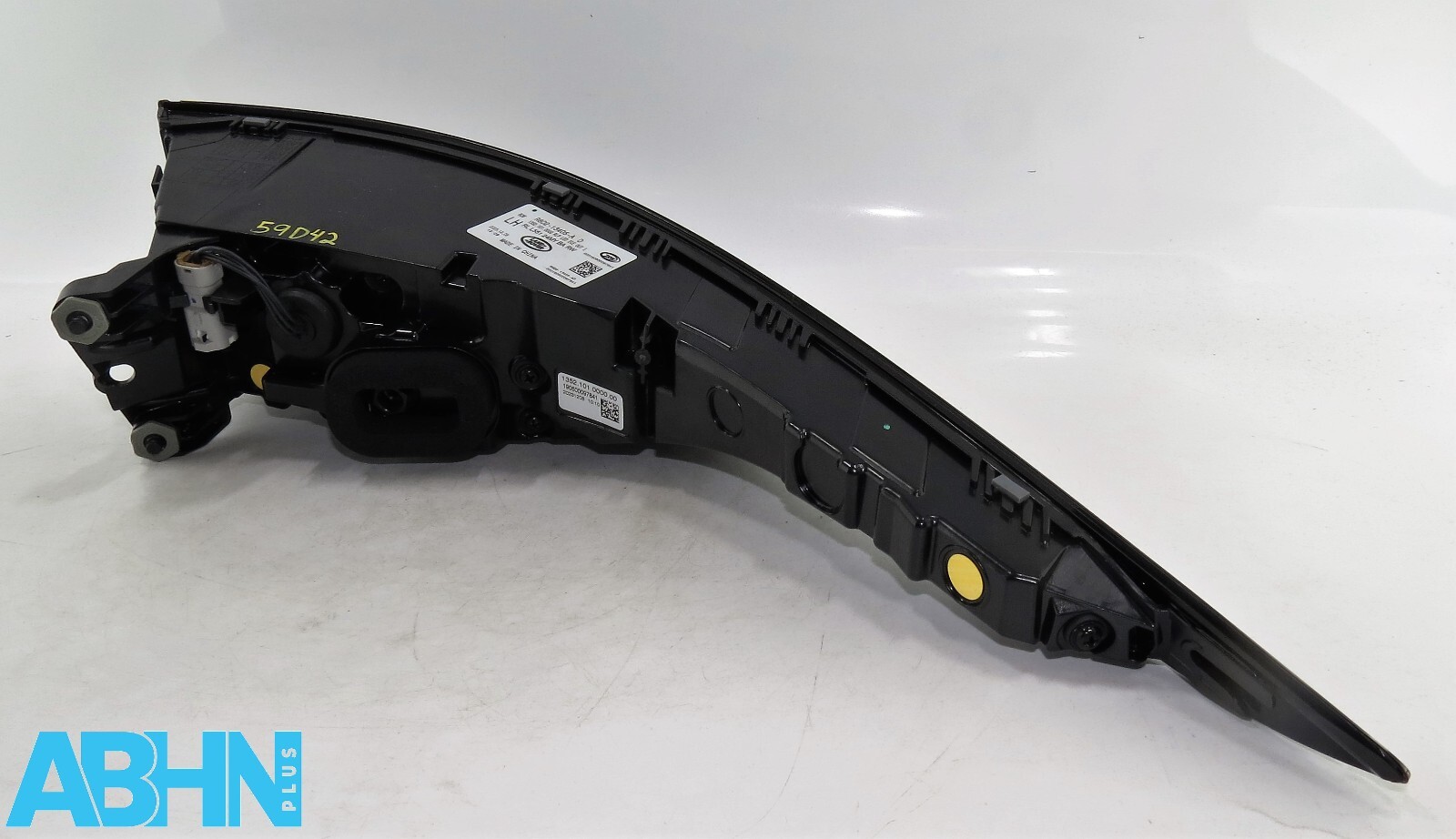 R8D213405AD Range Rover Evoque L551 24MY Left Rear Outer LED Tailgate Light ECE2 - Image 8