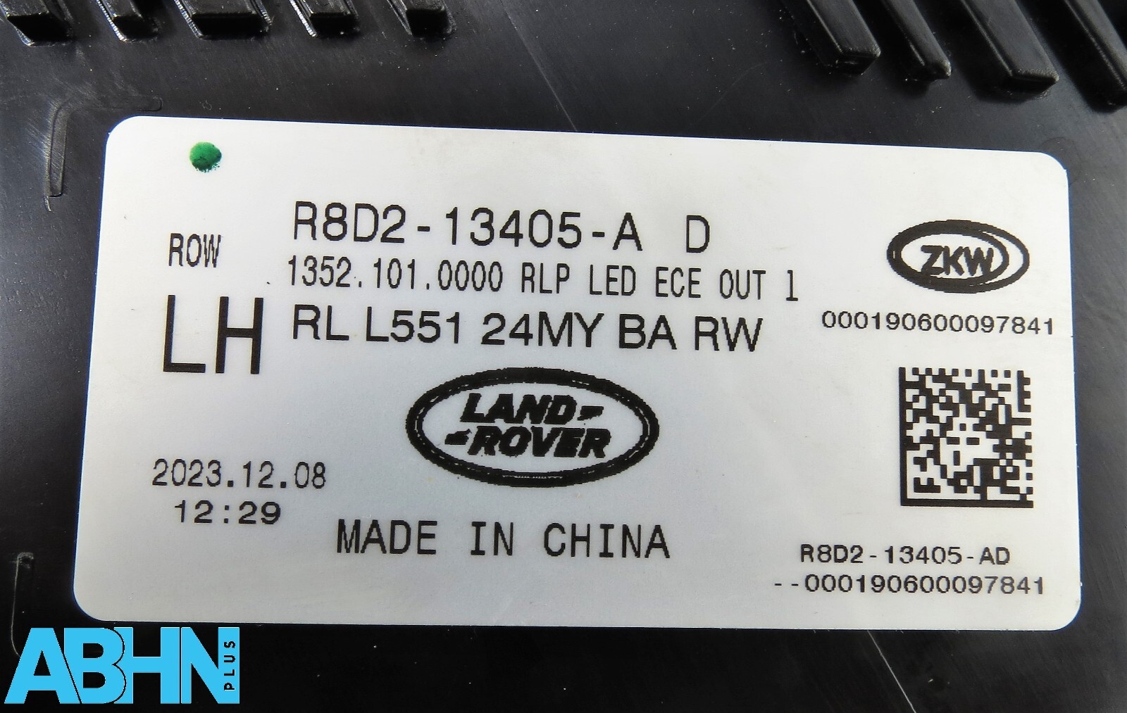 R8D213405AD Range Rover Evoque L551 24MY Left Rear Outer LED Tailgate Light ECE2 - Image 11