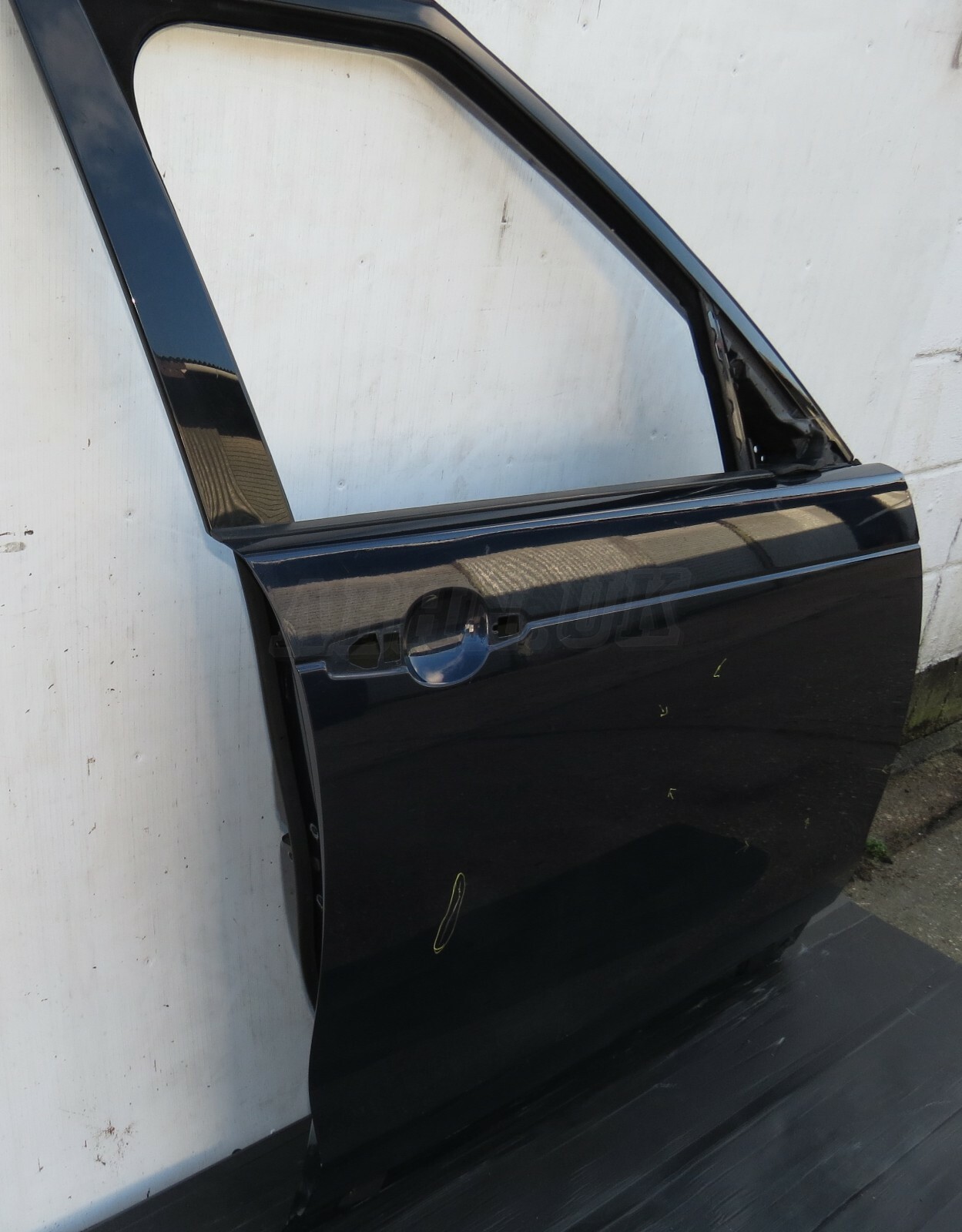 Land Rover Discovery V L462 Genuine Right RH Side Bare Door Panel Portofino Blue - Image 2