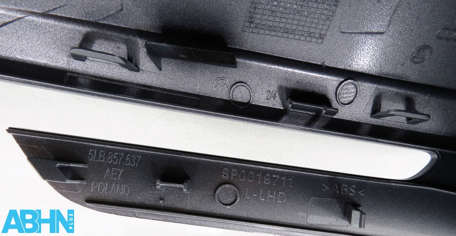 5LC857537 Skoda Enyaq Audi Q4 Genuine Left Side Wing Mirror Cover Met Silver - Image 8