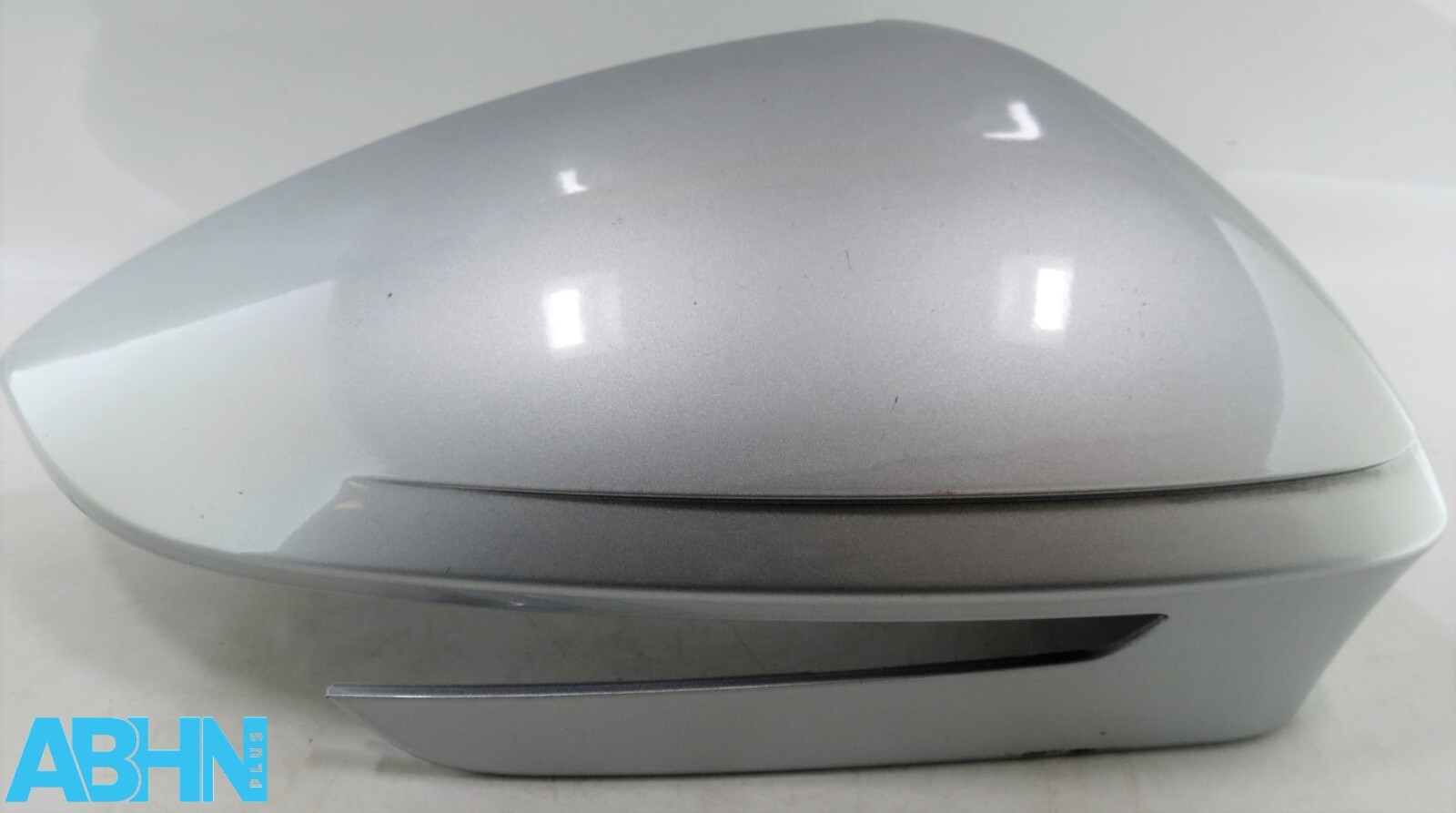 5LC857538A Skoda Enyaq Audi Q4 LHD Genuine Left Side Wing Mirror Cover Silver - Image 3