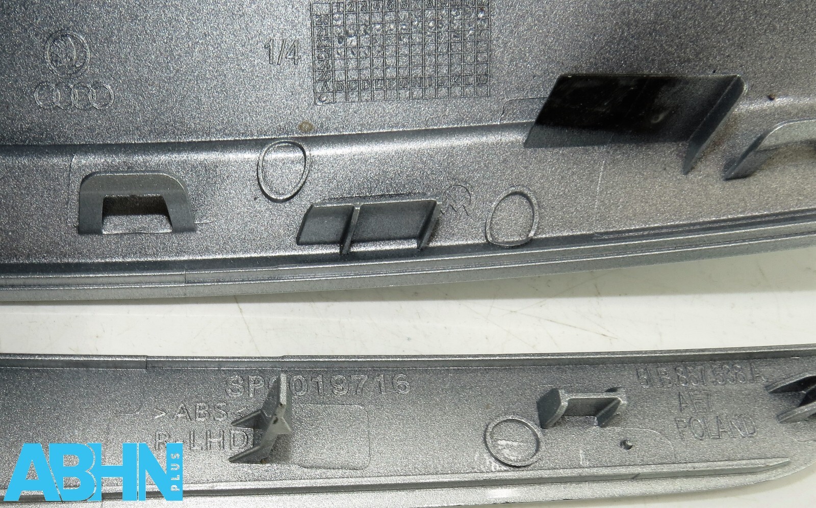 5LC857538A Skoda Enyaq Audi Q4 LHD Genuine Left Side Wing Mirror Cover Silver - Image 8