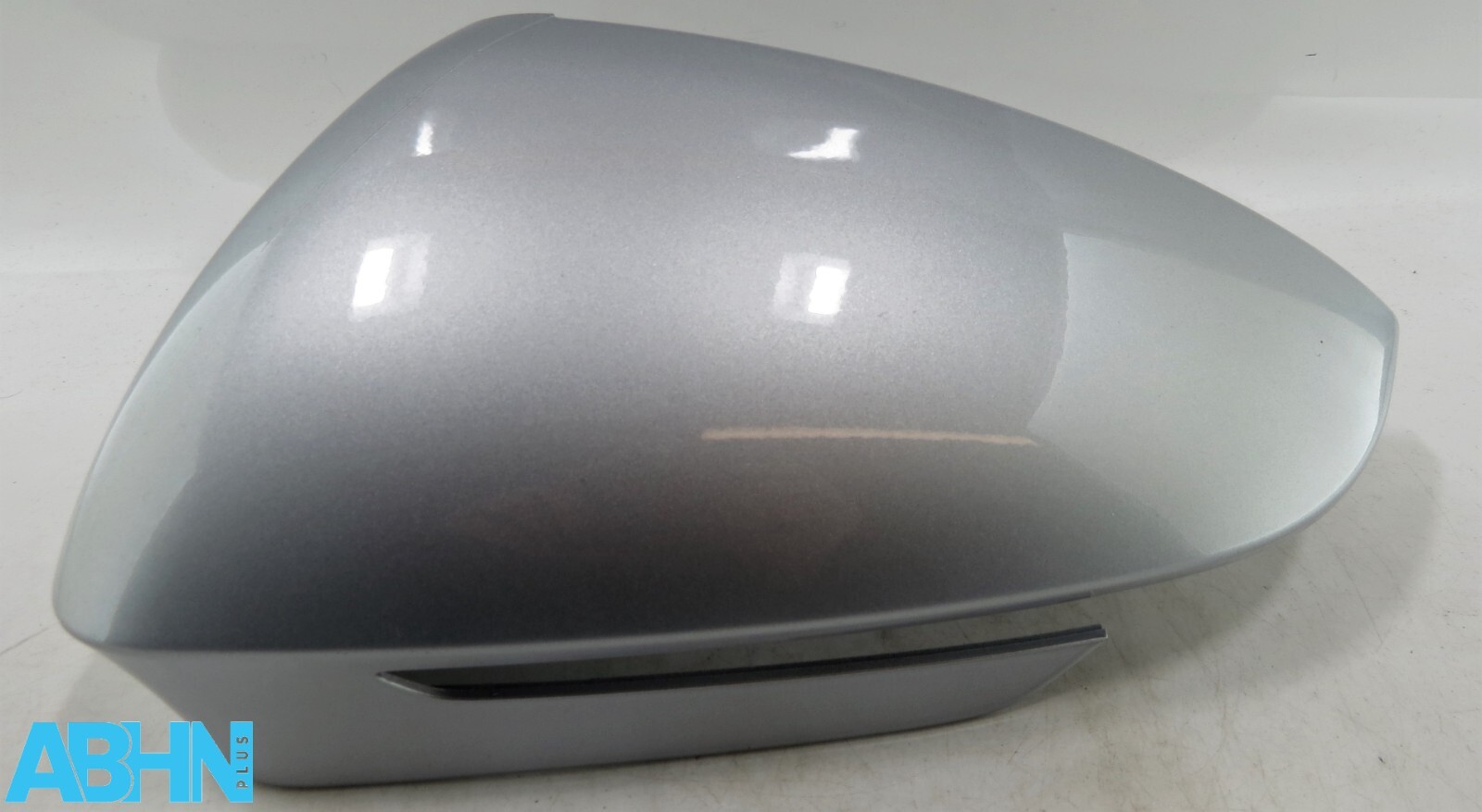 11B.857.537 VW ID.4 ID.5 Genuine Left Side Wing Mirror Cover Silver Met C7A - Image 3