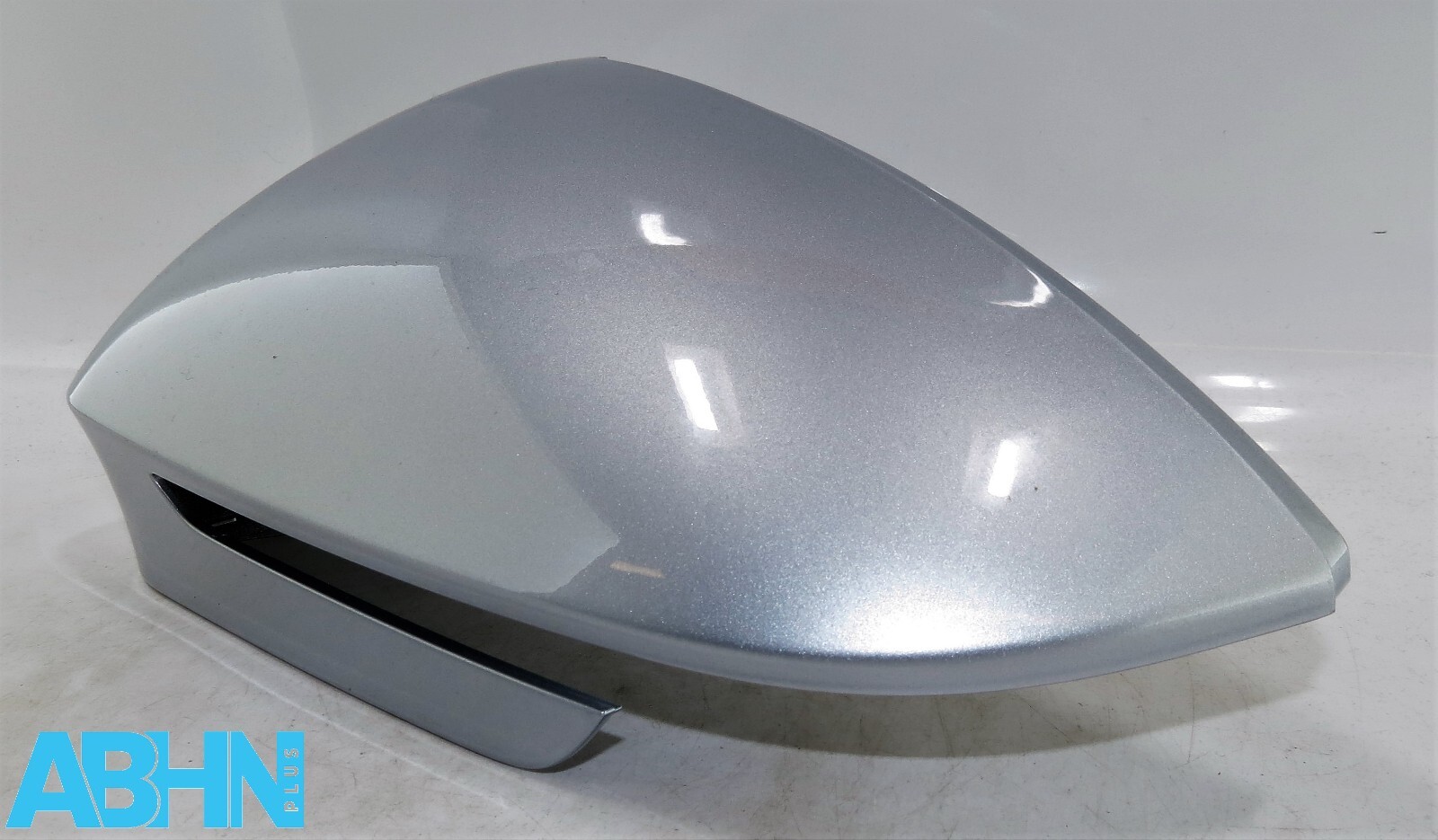 11B.857.537 VW ID.4 ID.5 Genuine Left Side Wing Mirror Cover Silver Met C7A - Image 5