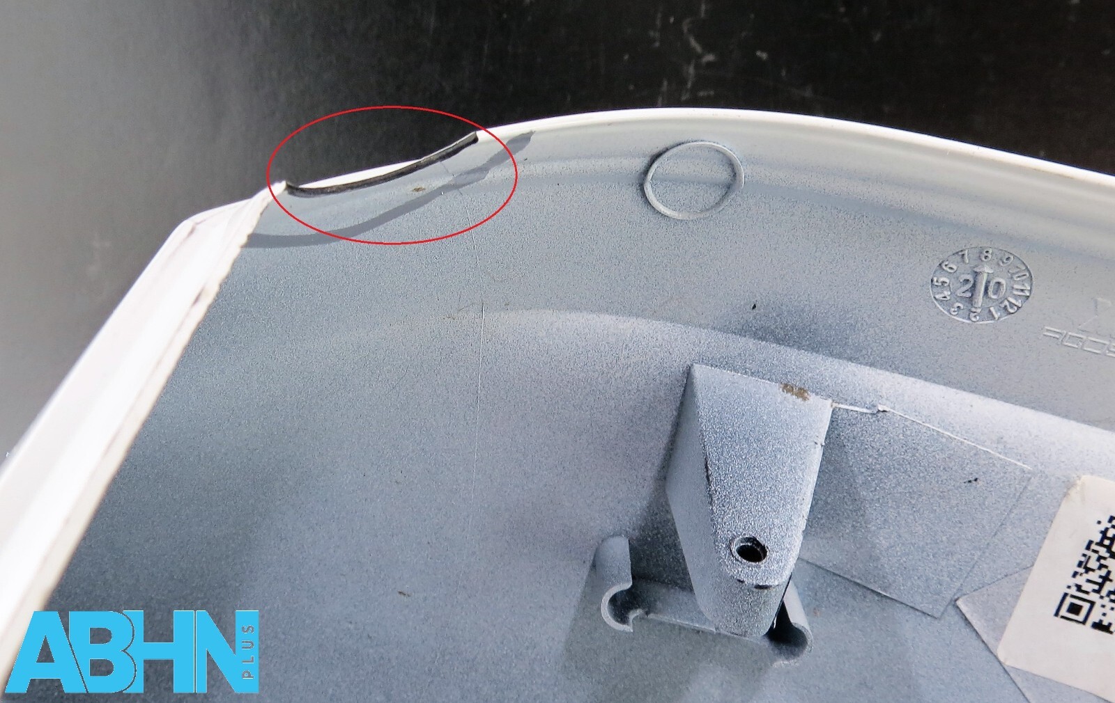 2K5857528B VW Caddy 4 Genuine Right RH Side Wing Mirror Cover Candy White B9A 8 - Image 6