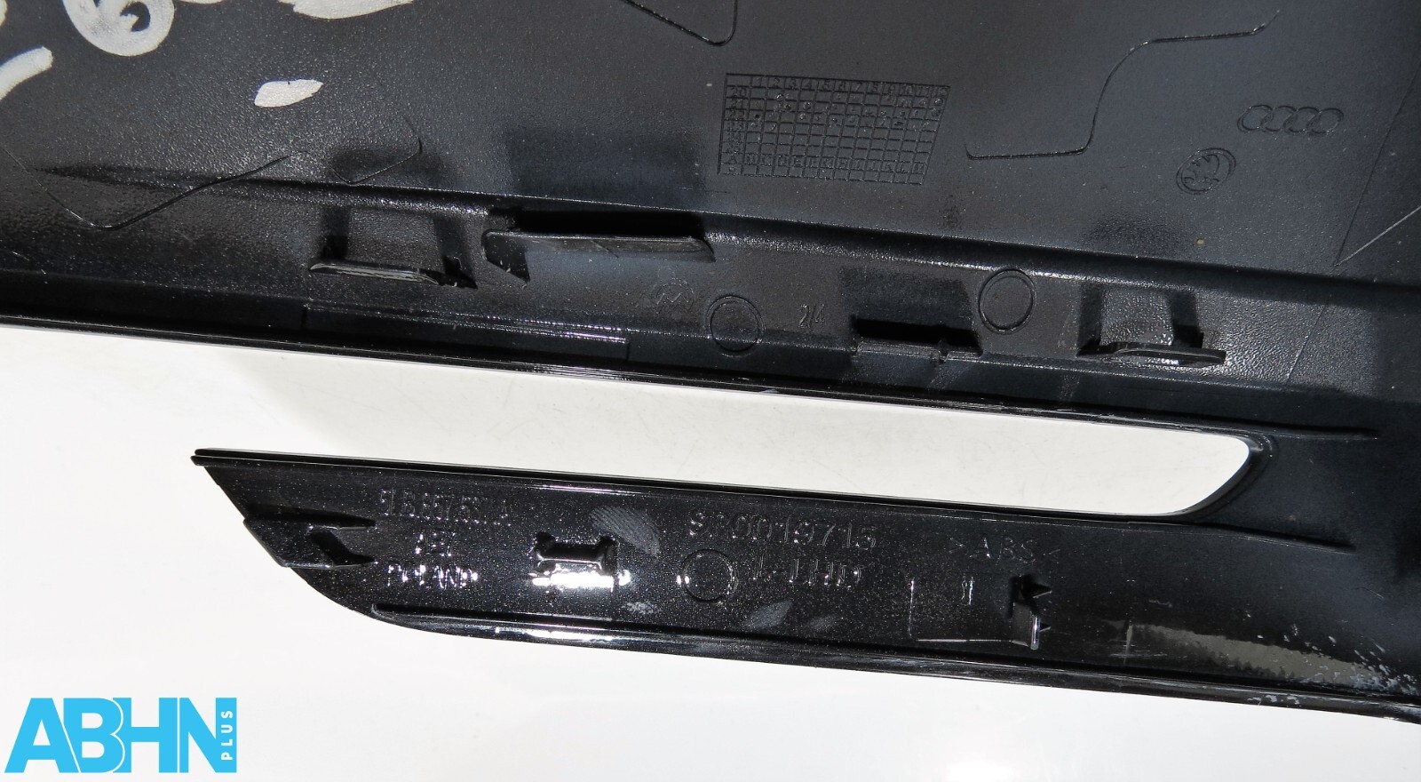 5LB857537A Audi Q4 Skoda Enyaq Genuine Left Side Wing Mirror Cover Black Y9T 2 - Image 8