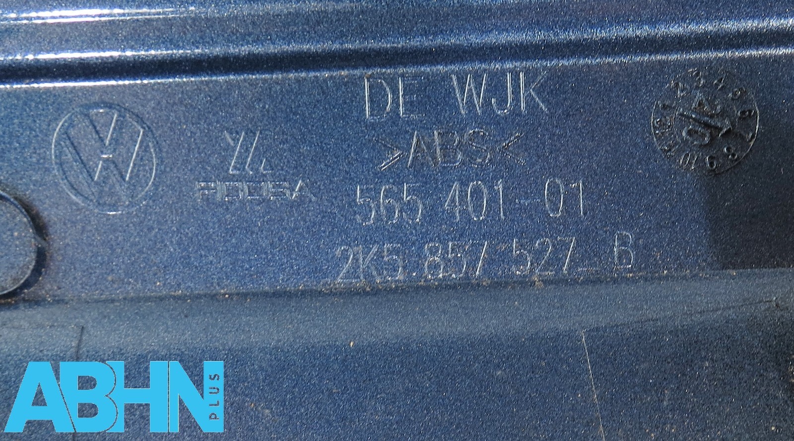 2K5857527B VW Caddy MK4 Genuine Left Side Wing Mirror Cover Acapulco Blau R5T 5 - Image 9