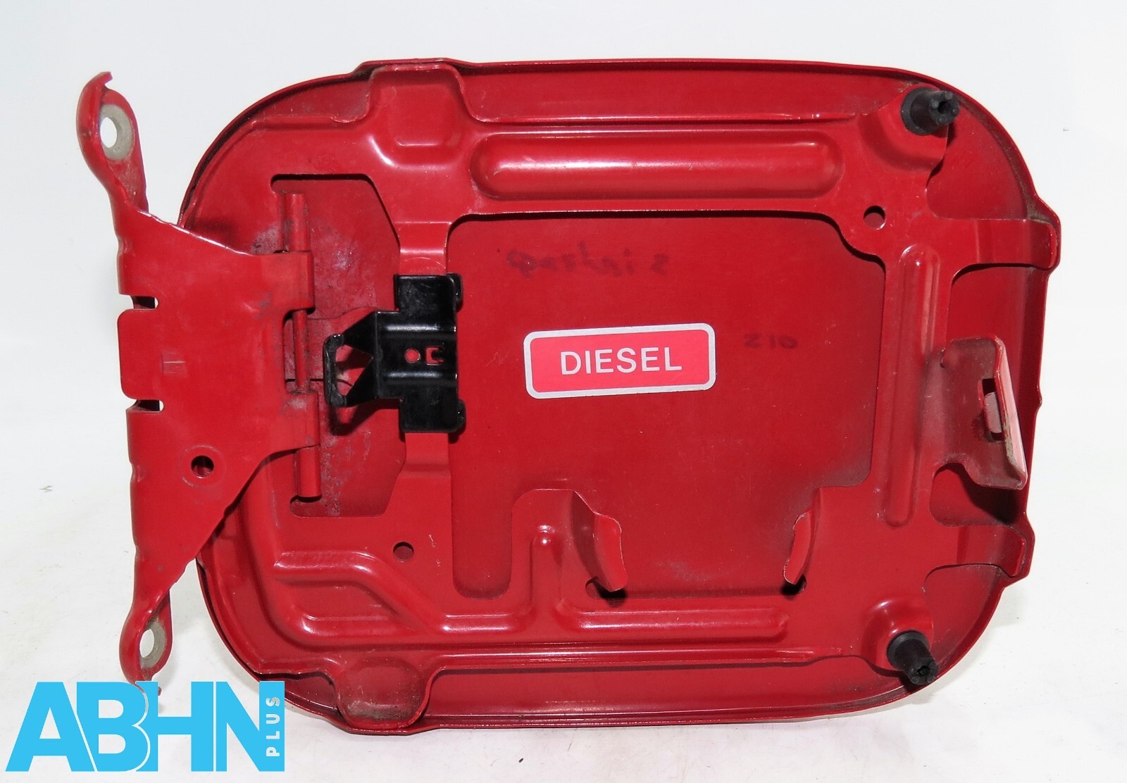 Genuine Nissan Qashqai MK2 J11 (2014-2021) SUV Fuel Flap Cover Solid Red Z10 - Image 2