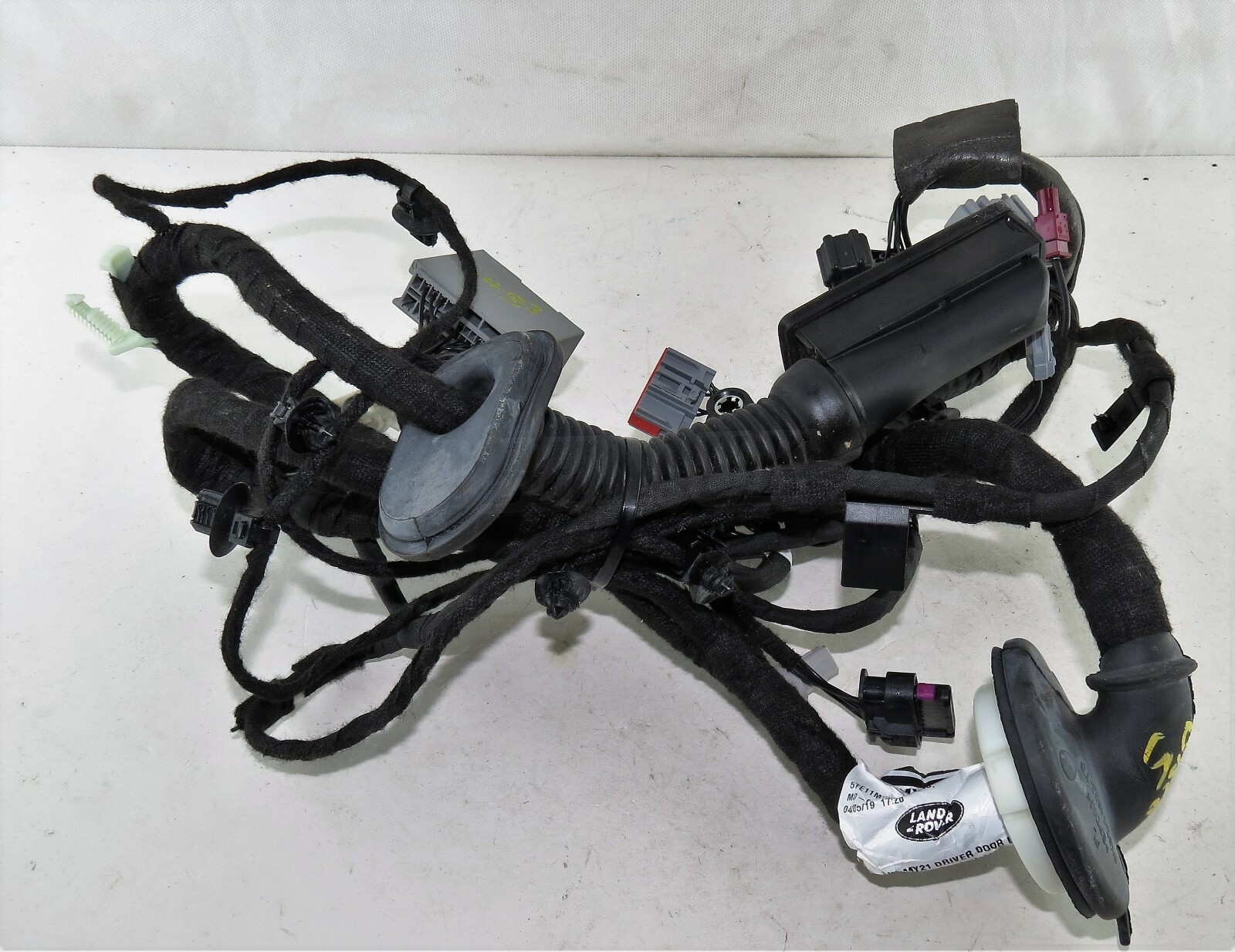 Discovery 5 L462 Front Driver Door RHD Door Wiring Loom/ Harness MY32-14631-APB - Image 5