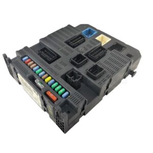 Peugeot 308 SW CC Hatchback BSI 2004 P02-00 Fuse Box 9663798180 Boot L-01-06-00