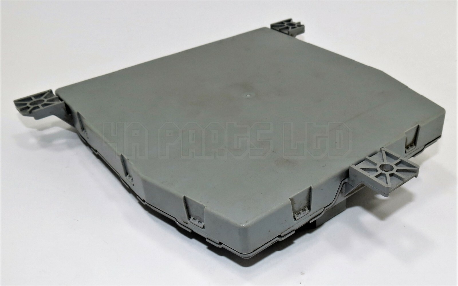 A2059006822 Mercedes-Benz C Class Genuine Hella Body Control Module Unit - Image 2