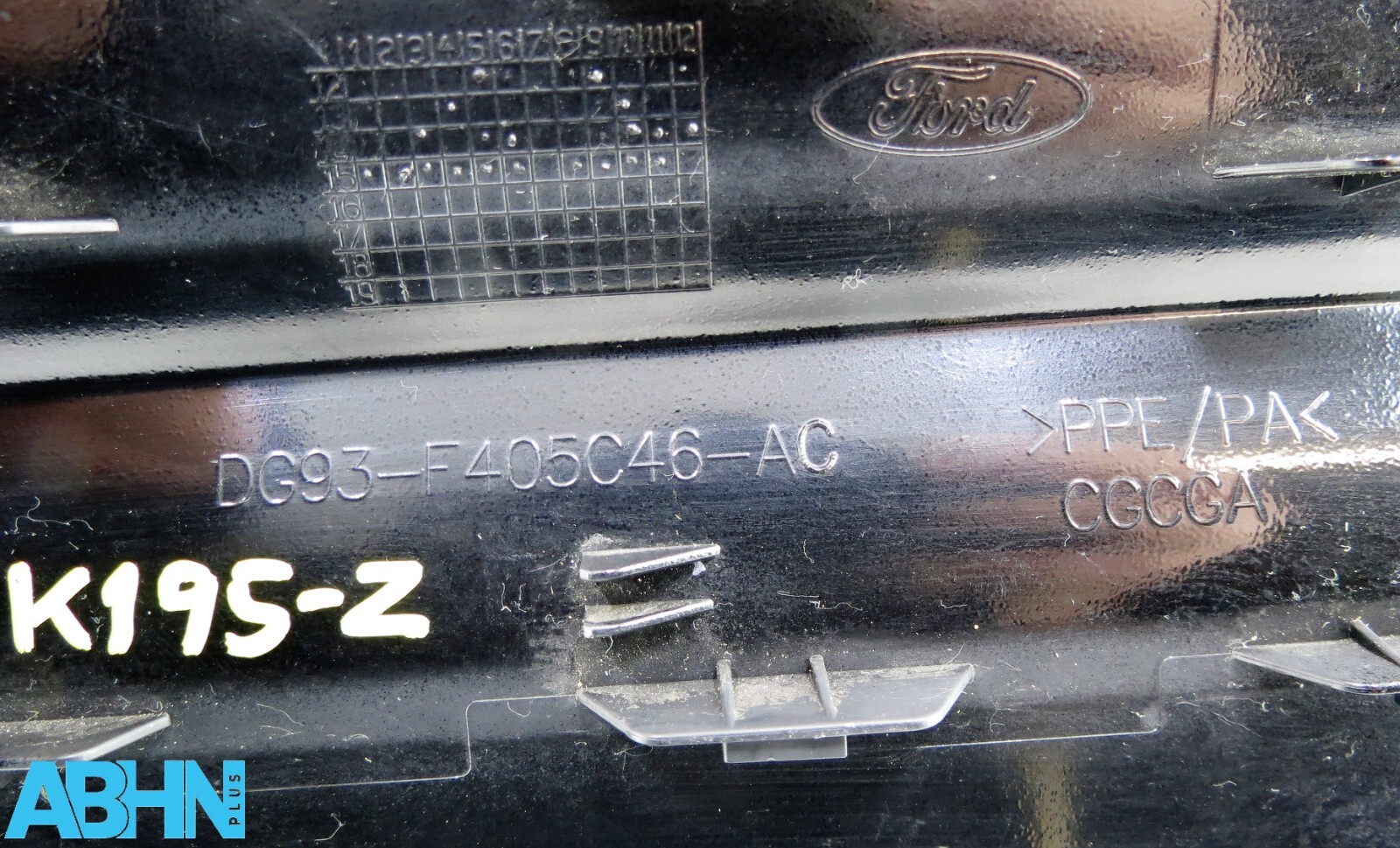 Ford Mondeo V MK5 (2014-2020) Estate Fuel Flap Cover DG93-F405C46-AC Solid Black - Image 9