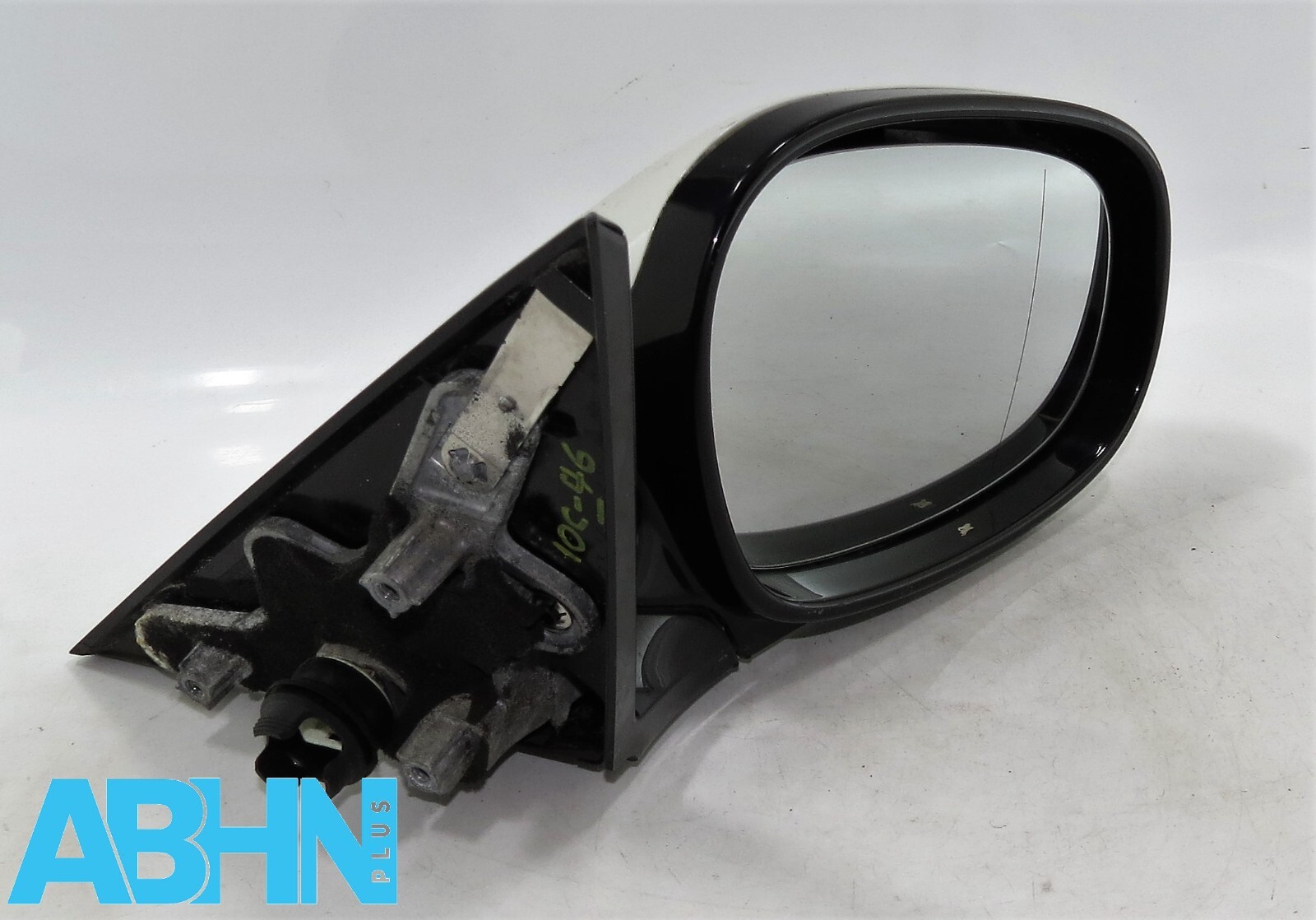 BMW 1 Series E82 E88 LCi 09-13 Right Side Electric Door Mirror White +Gloss Base - Image 2