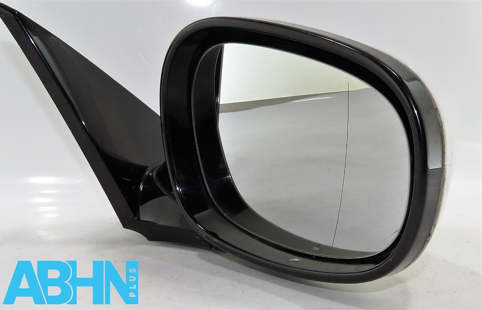 BMW 1 Series E82 E88 LCi 09-13 Right Side Electric Door Mirror White +Gloss Base - Image 4
