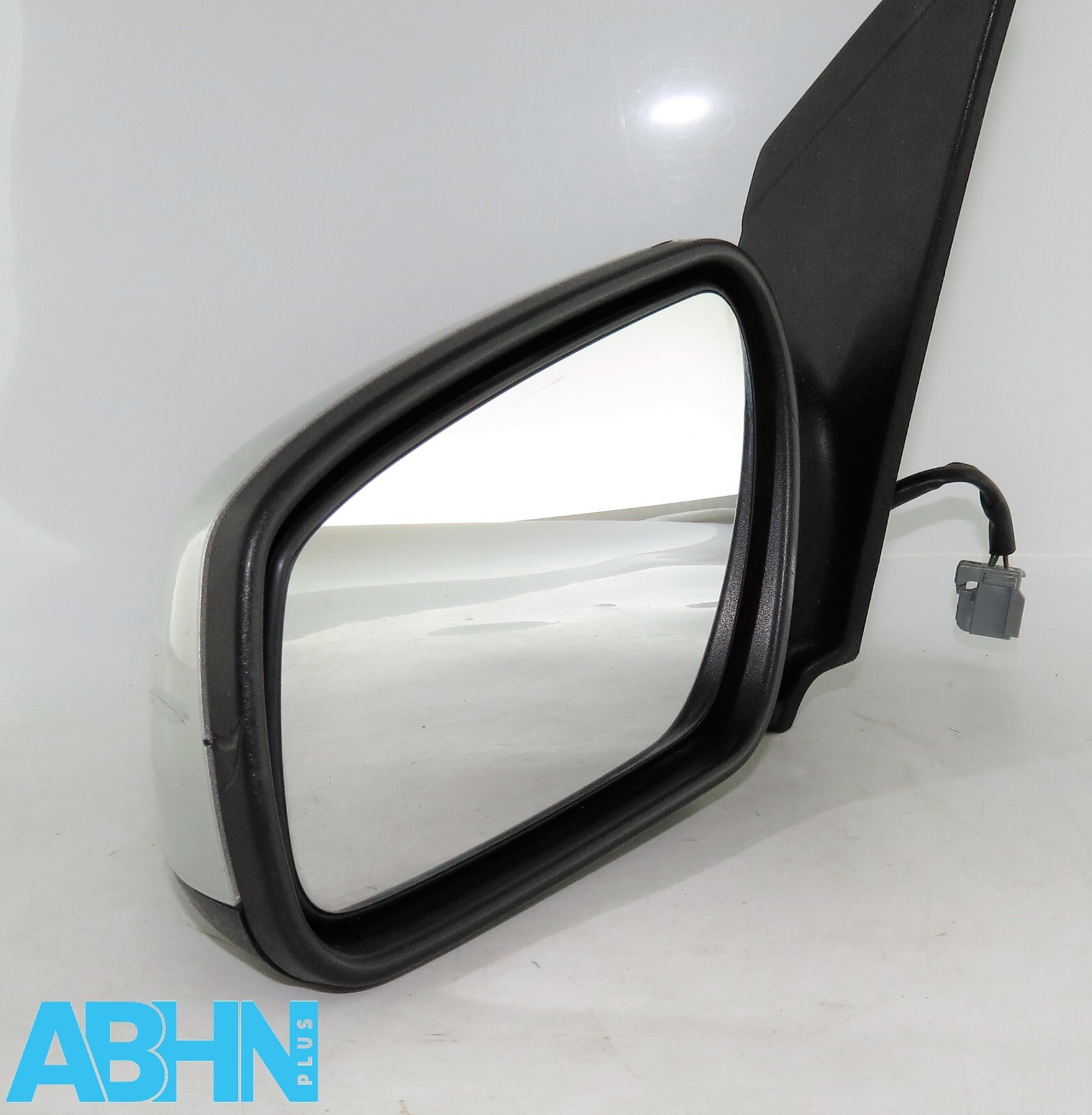Ford Focus II MK2 (04-07) Left Side Electric Heated Door Mirror Metallic Silver - Image 5