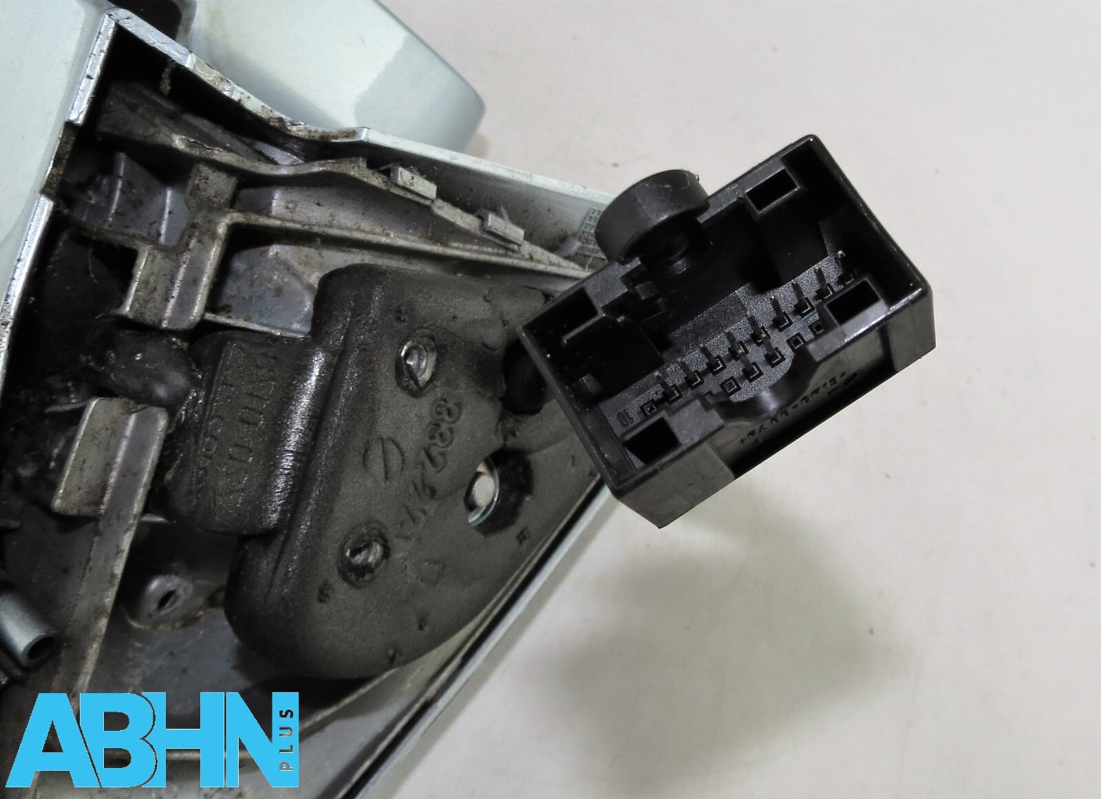 Mercedes CLK A209 C209 (02-09) Left Power Folding Wing Mirror Met Silver 11-Wire - Image 9