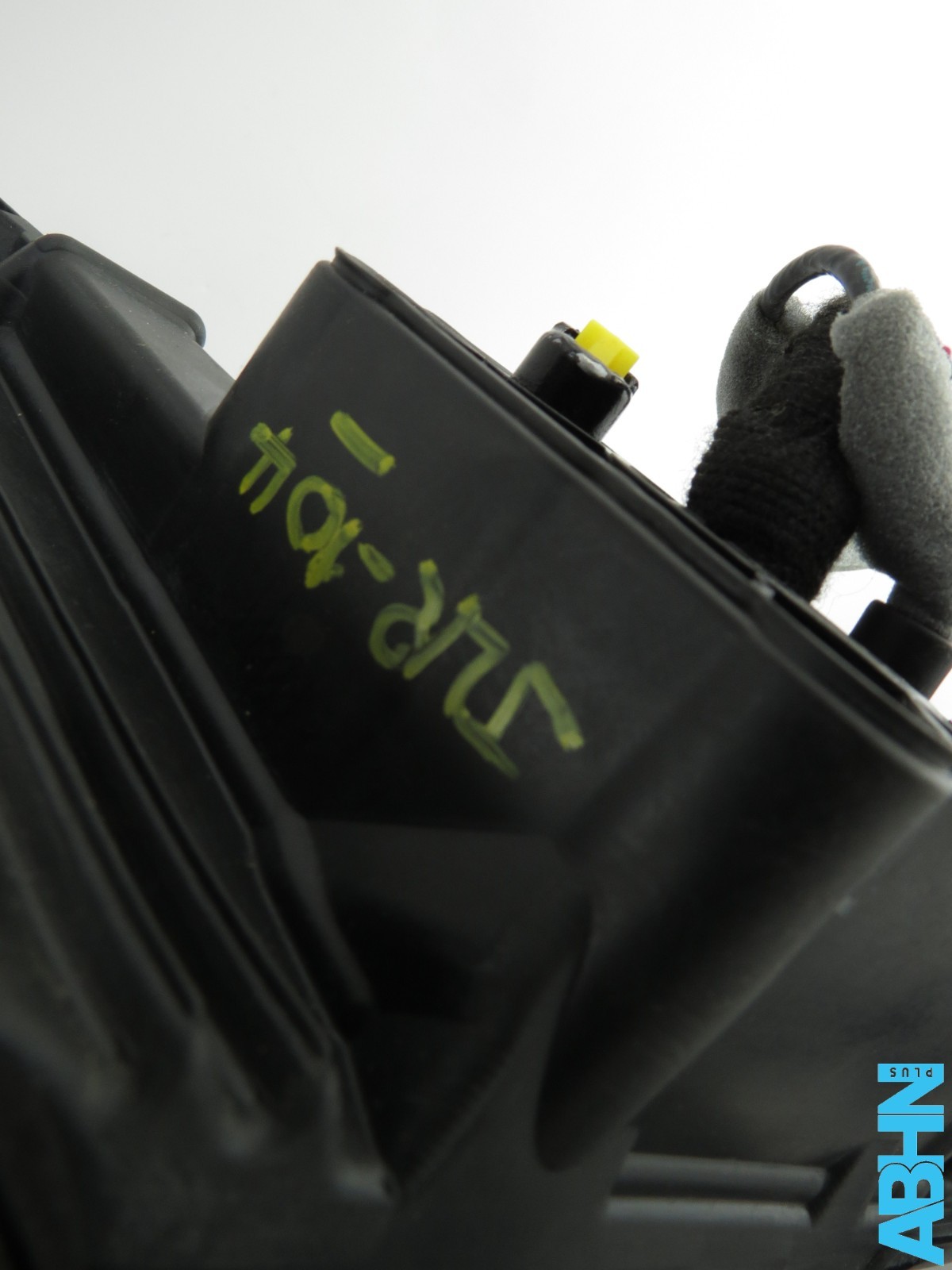 Range Rover Velar L560 (21-25) Left Door Mirror Camera +Memory+BSM+Wade 19-Wires - Image 13