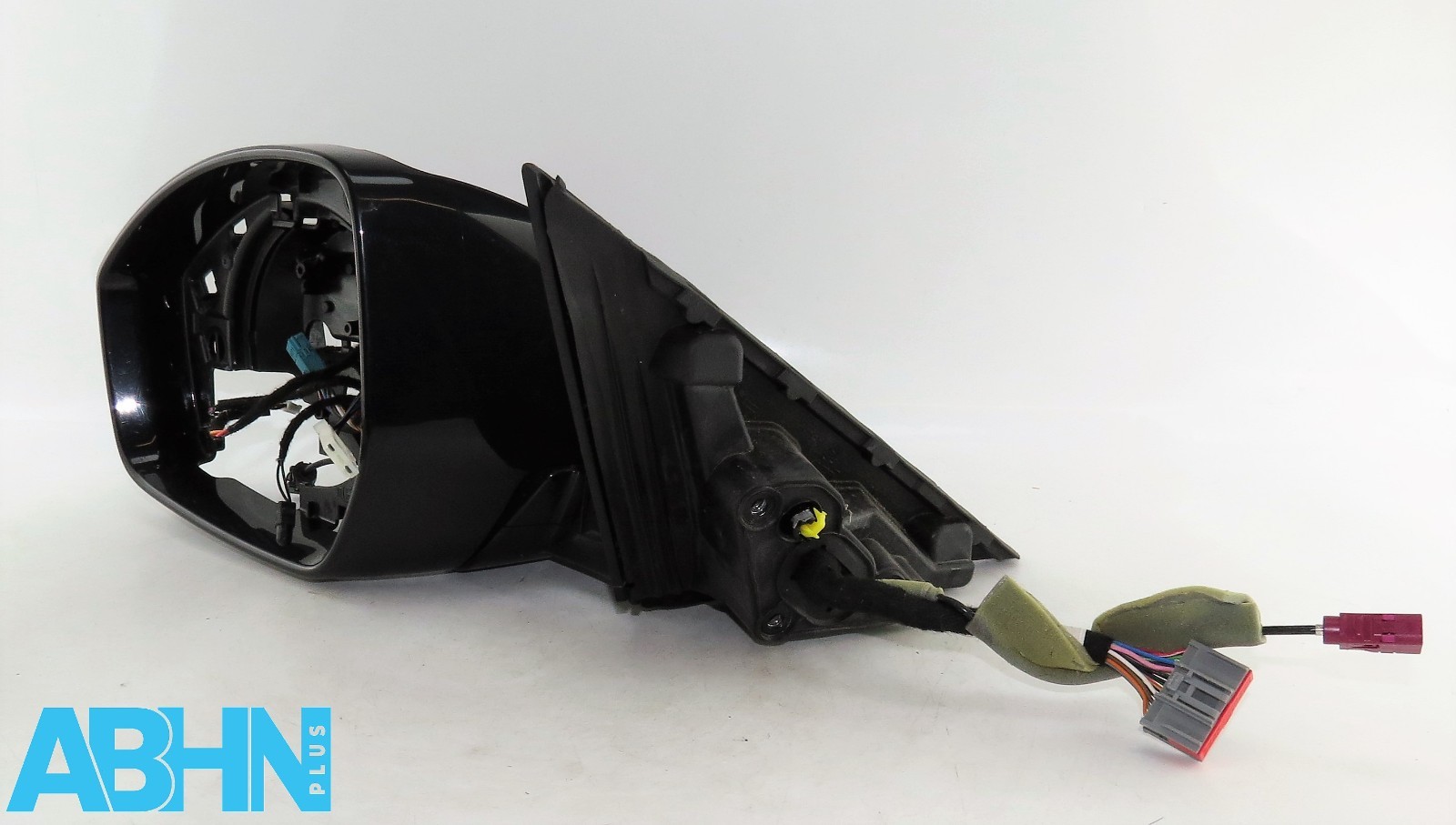 Range Rover Velar L560 (21-25) LHD Folding Left Door Mirror Housing 21-Wires+Cam - Image 2