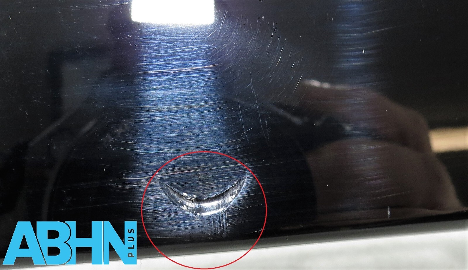 HY3240406BA LR Discovery V L462 Tailgate Plate Light Opening Camera Holder Trim5 - Image 2