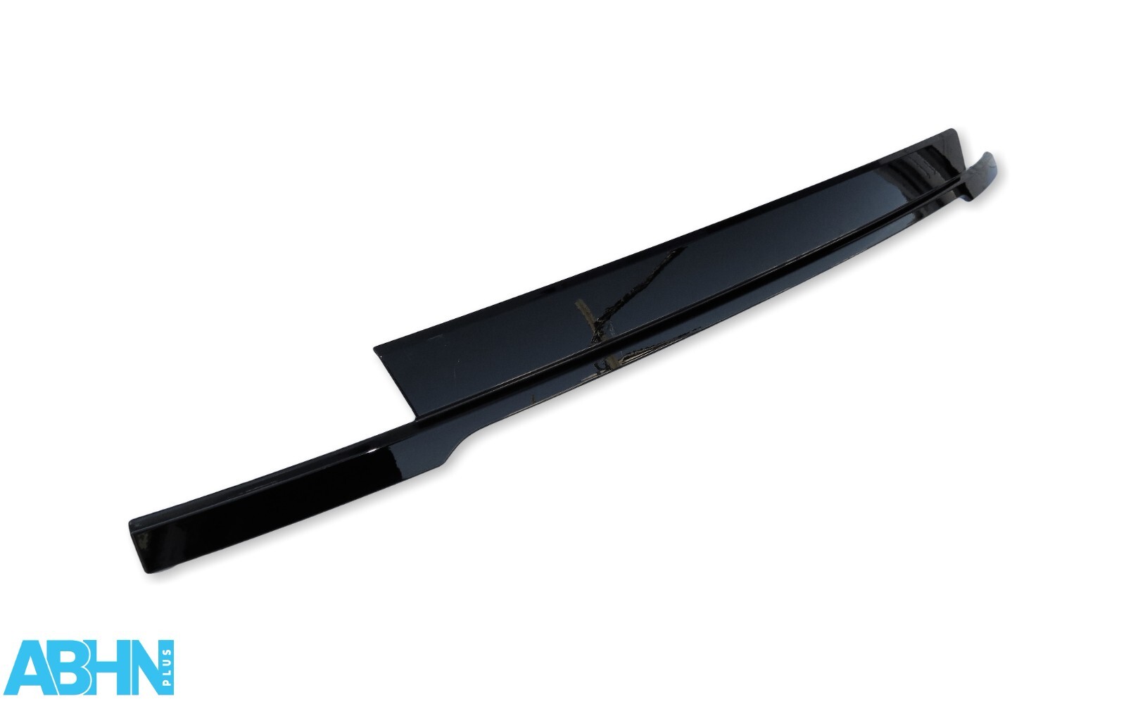 K8D2402A30A Range Rover Evoque L551 Genuine Tailgate Black Mould Trim Finisher/