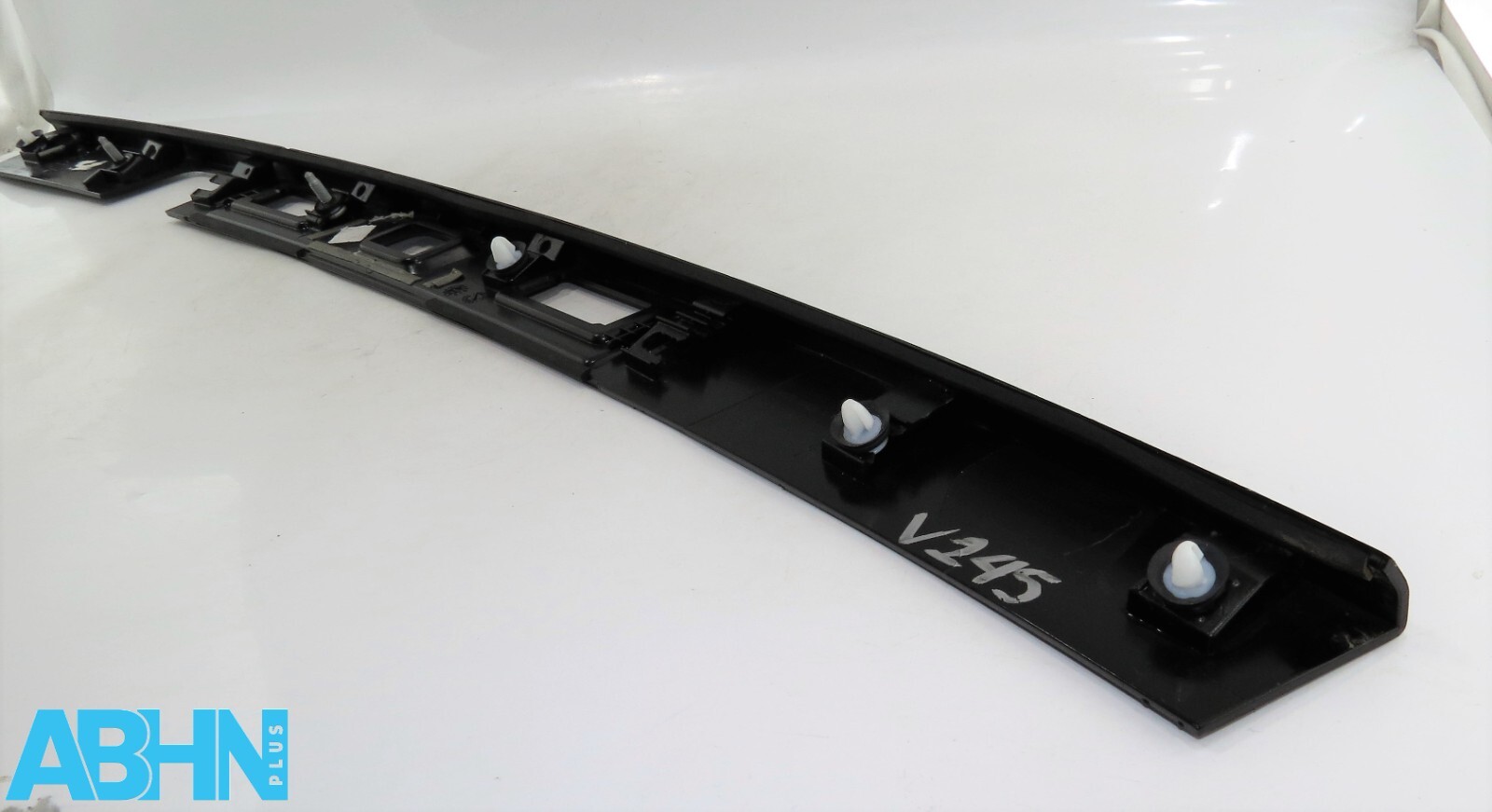 LK72-40406AC Discovery Sport L550 Genuine Tailgate Boot Open Plate Light Holder* - Image 8