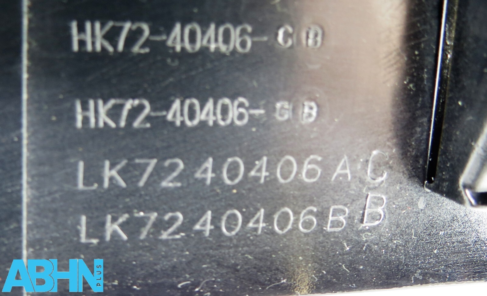 LK72-40406AC Discovery Sport L550 Genuine Tailgate Boot Open Plate Light Holder* - Image 10