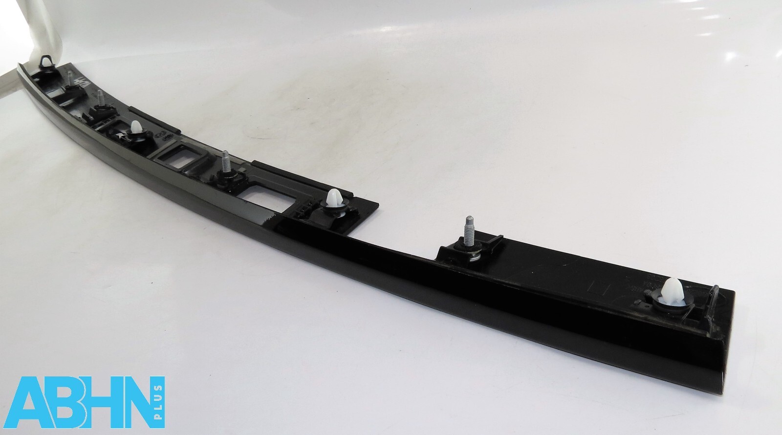 FK7240406BH Discovery Sport L550 Genuine Tailgate Boot Open Plate Light Holder* - Image 5