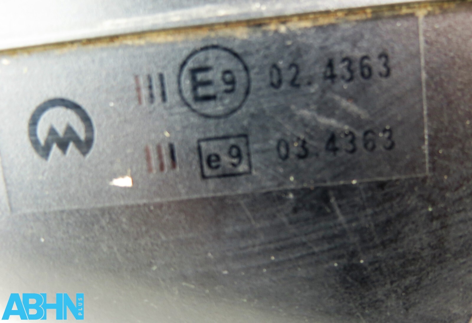 VW Fox 5Z1, 5Z3 (2003-2014) Left Side Manual Wing Door Mirror 5Z2857501B Grained - Image 8