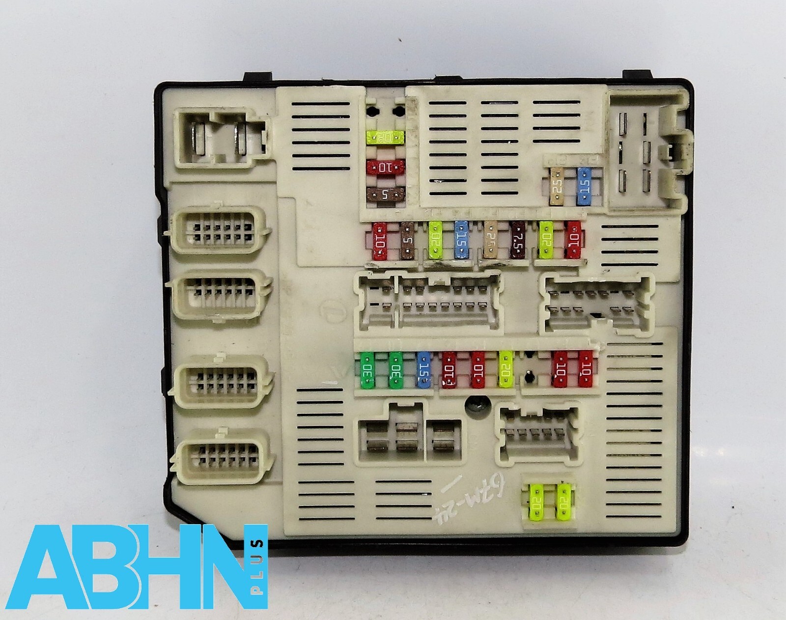 284B67796R Renault Megane Mk3 CC (09-16) USM BD95 L2 4A Main Fuse Box Controller - Image 7