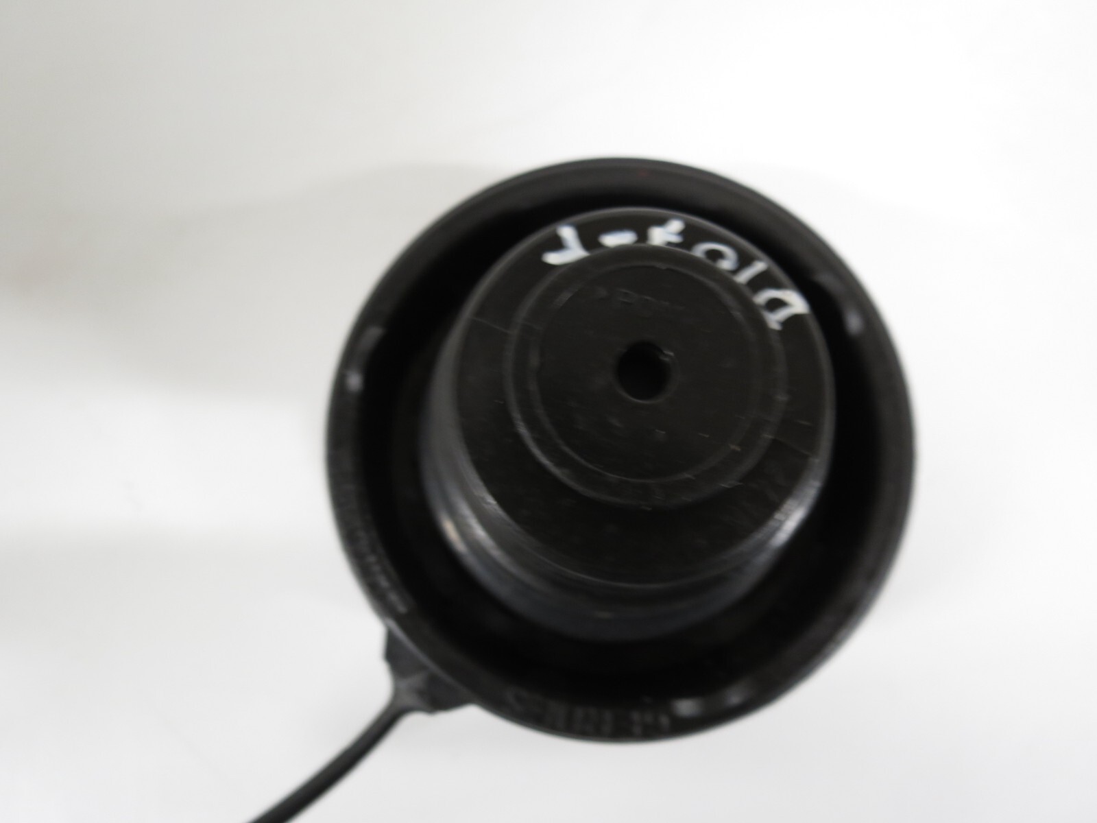 Vauxhall Zafira-B Vectra-C Astra 06- Diesel Fuel Fill-in Cap+Black Cord 13140958 - Image 4