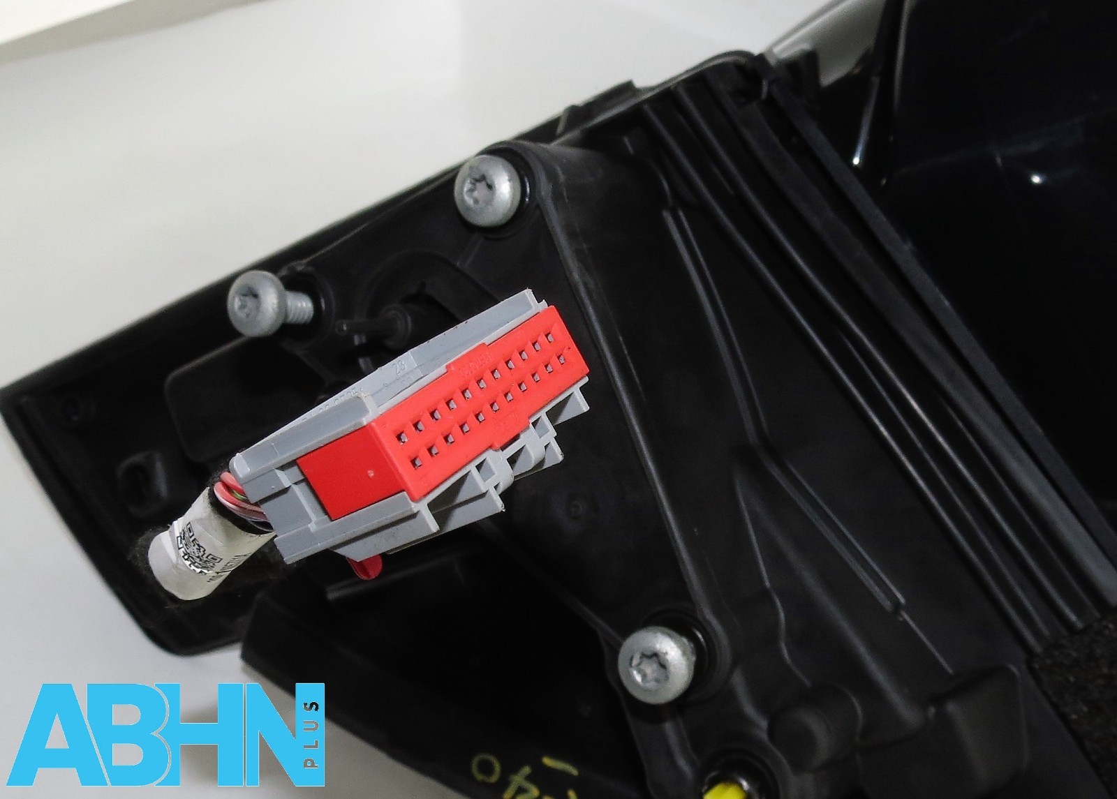 Discovery Sport L550 RHD /18-25 Power Folding Left Door Mirror 16-Wires Grey - Image 11