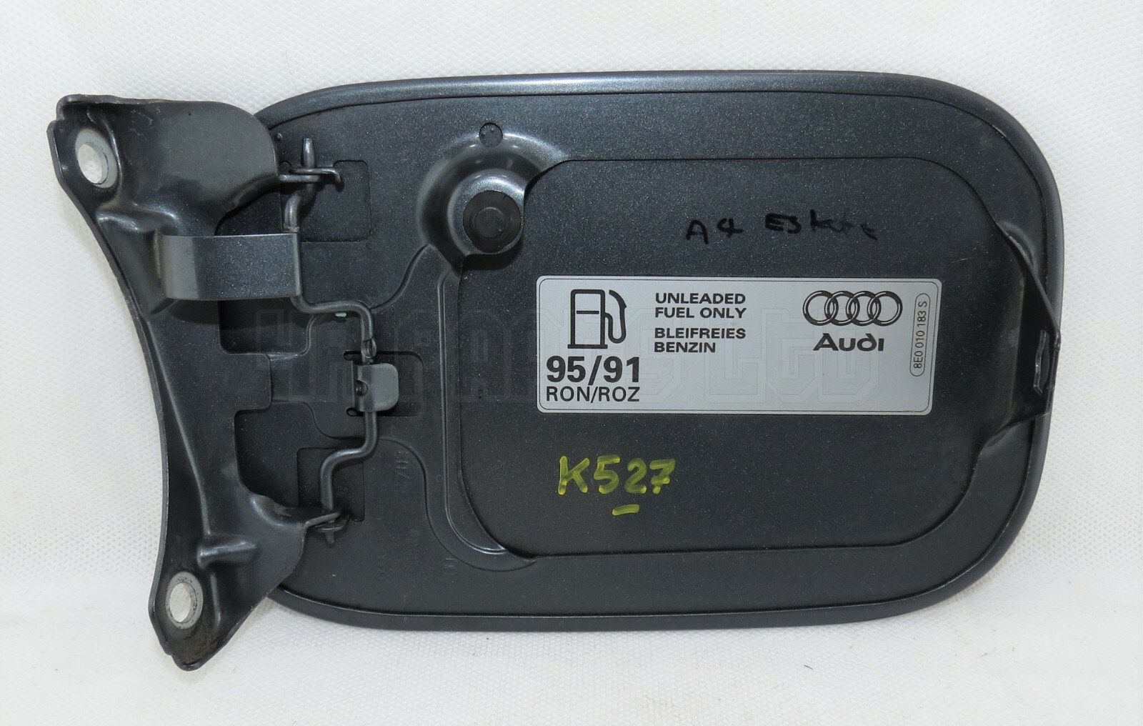 Audi A4 8E5 B6 (2001-2005) Fuel Fill-In Flap Cover 8E0809905B Dolphin Grey LX7Z - Image 2