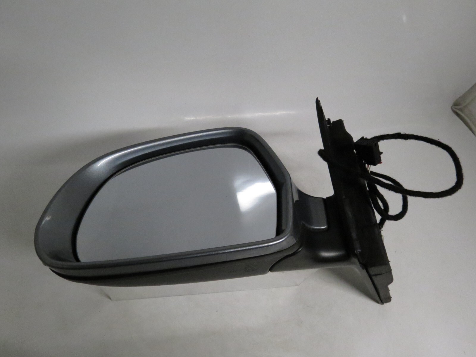 Skoda Superb Mk2 3T (2008 - 2015) Left Side Electric Heated Wing Mirror Met Grey - Image 7