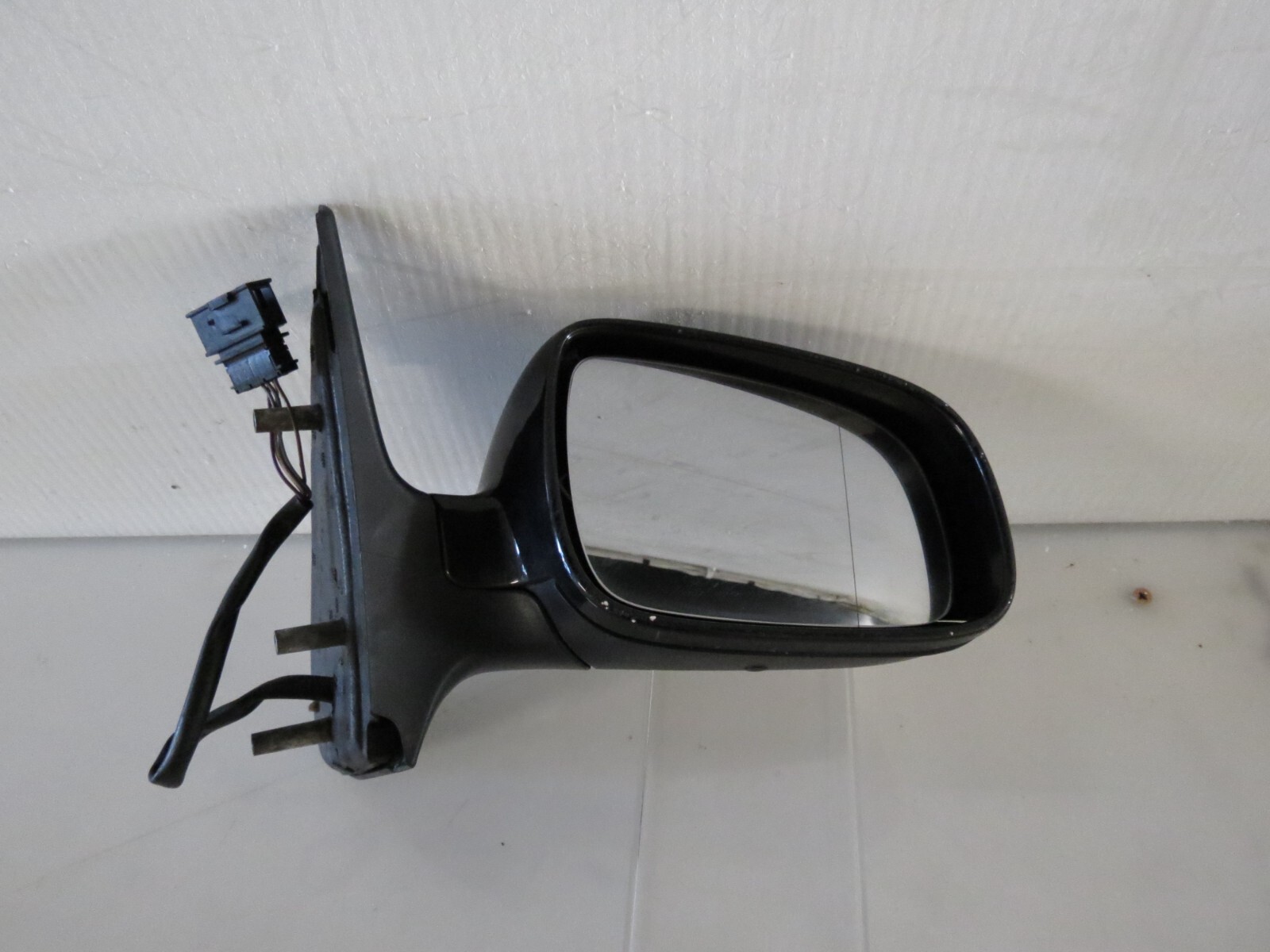 VW Polo 6N2 /1999-2001 Right Side Electric Heated Wing (Long) Mirror Magic Black - Image 9