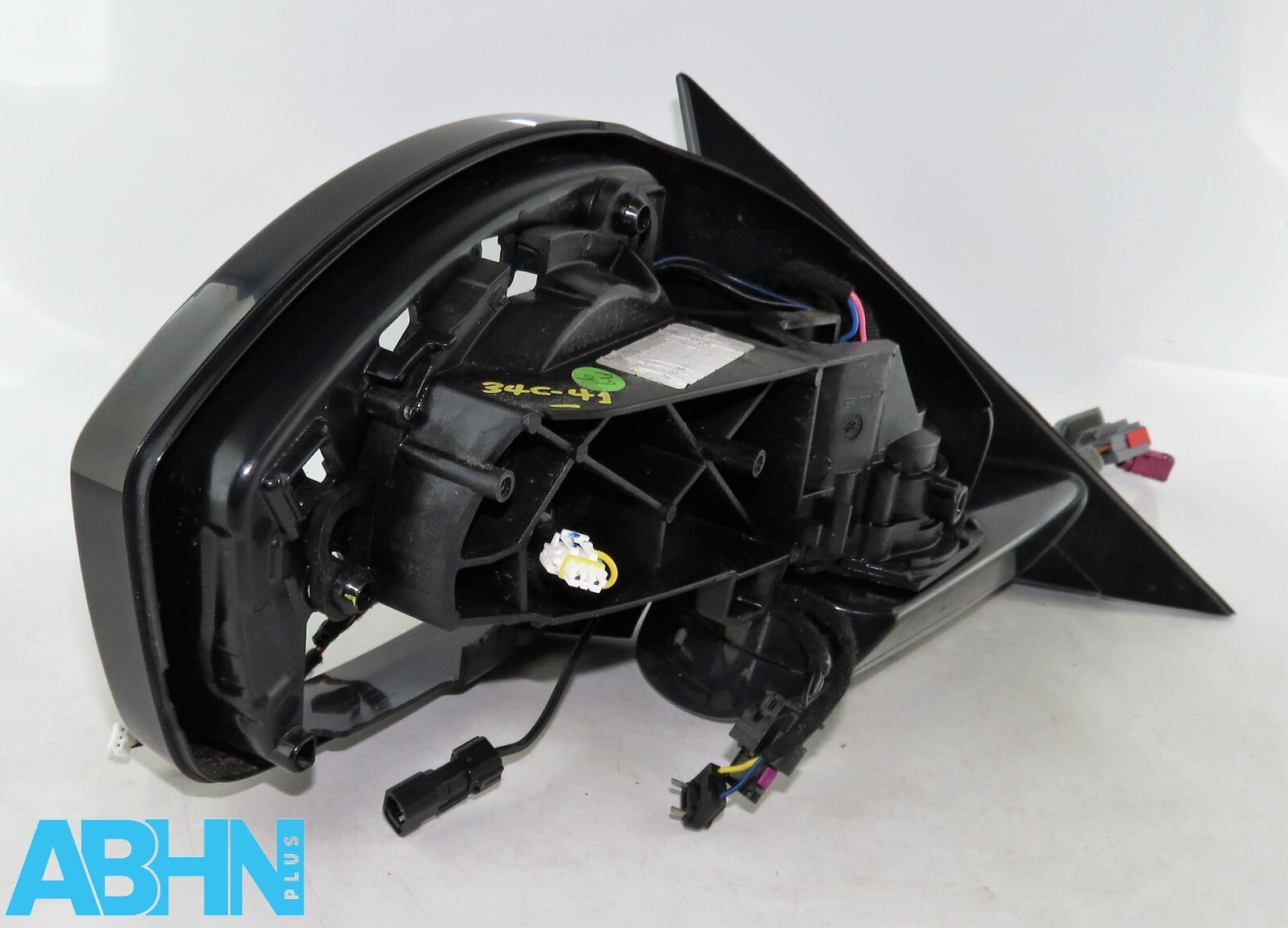 Range Rover Velar L560 (20-25) RHD Right Wing Mirror Housing DAA Camera 19 Wires - Image 5