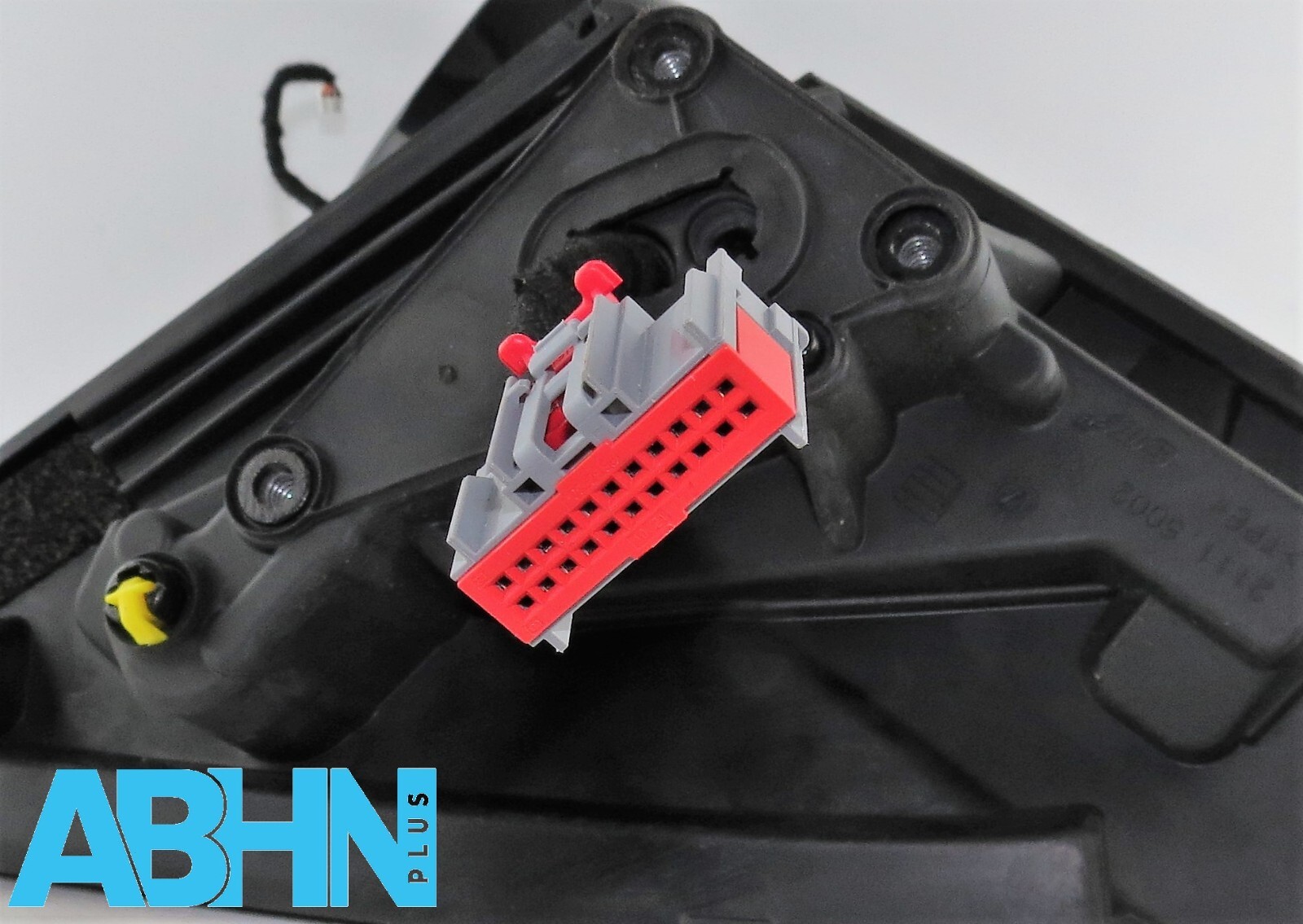 Discovery Sport LHD L550 (15- 25) Folding Right Wing Mirror Housing JUB 17-Wires - Image 9