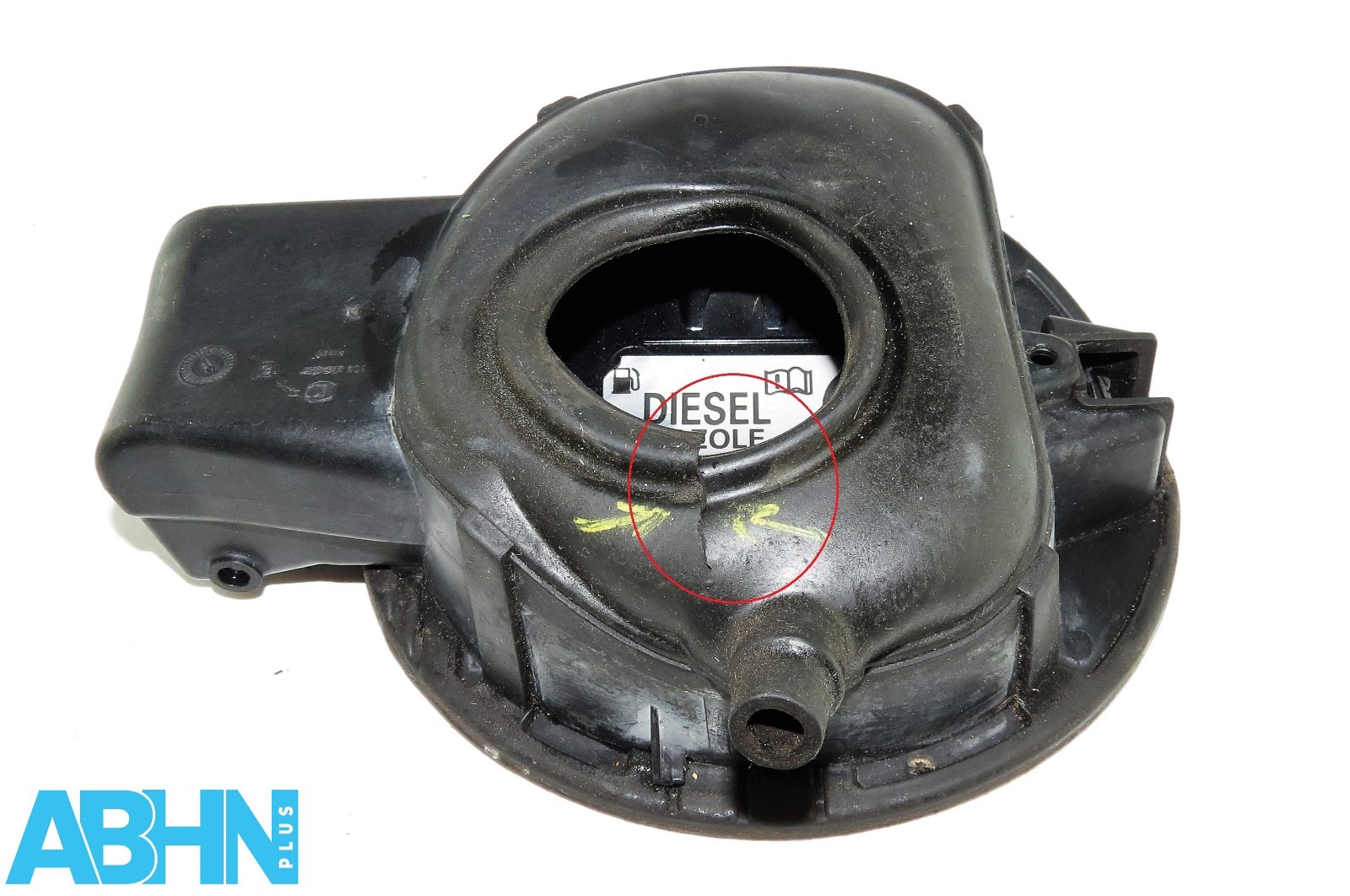 VW Passat CC B6 B7 (2008 - 2016) Coupe Fuel Flap Cover 3C8809857 Metallic Black - Image 2