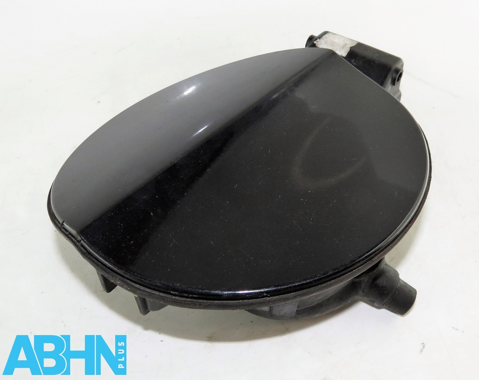 VW Passat CC B6 B7 (2008 - 2016) Coupe Fuel Flap Cover 3C8809857 Metallic Black - Image 3