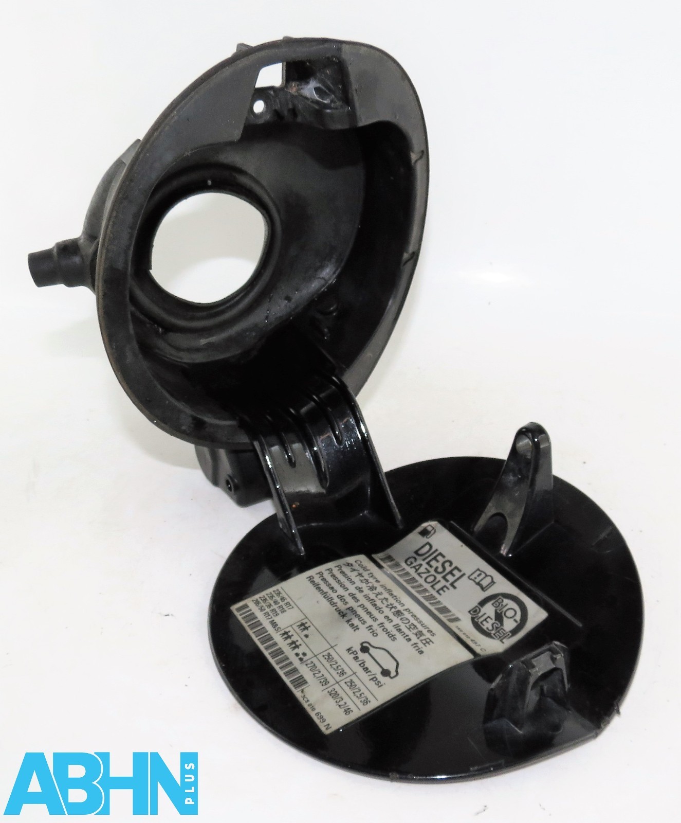 VW Passat CC B6 B7 (2008 - 2016) Coupe Fuel Flap Cover 3C8809857 Metallic Black - Image 5