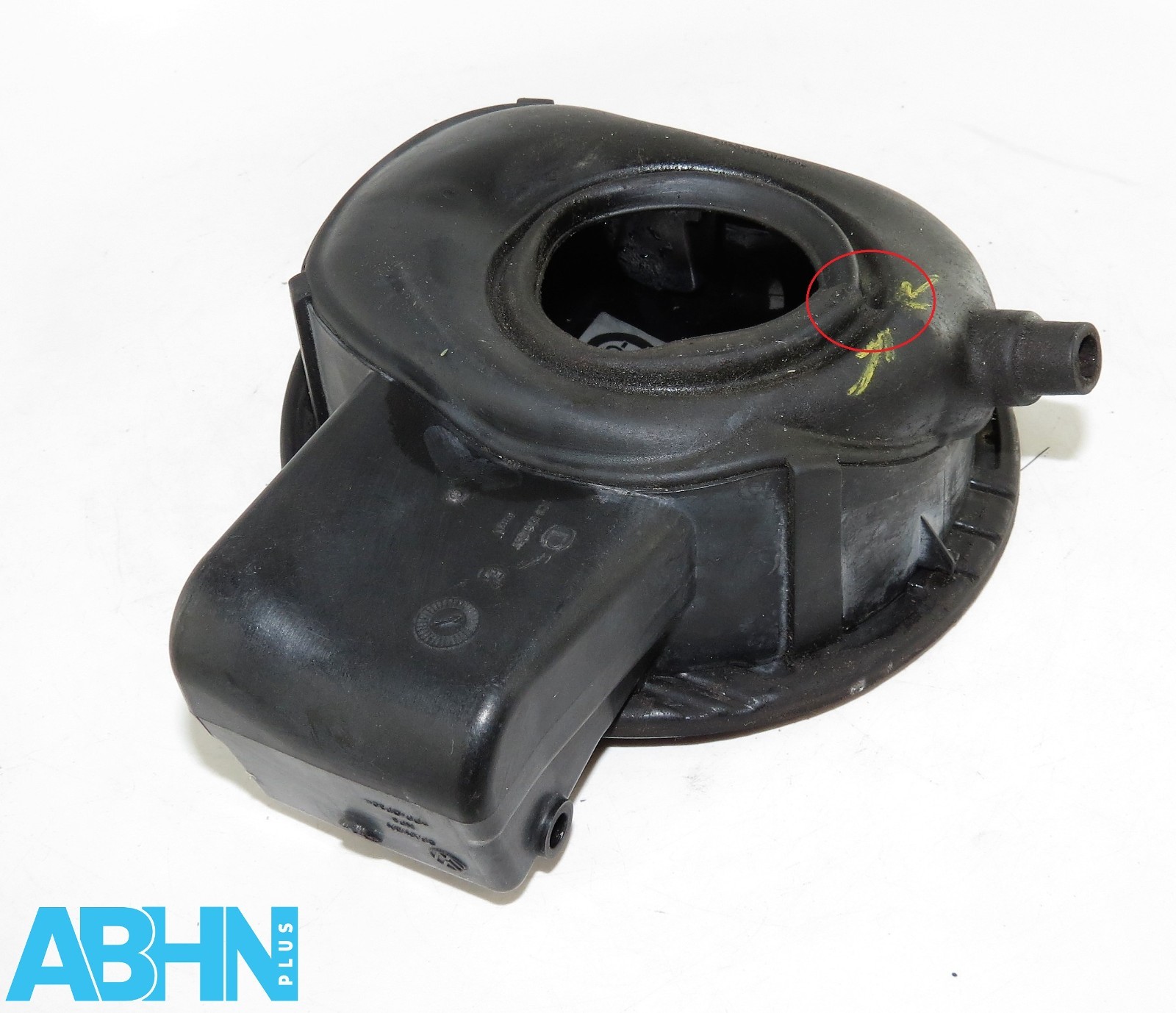 VW Passat CC B6 B7 (2008 - 2016) Coupe Fuel Flap Cover 3C8809857 Metallic Black - Image 10