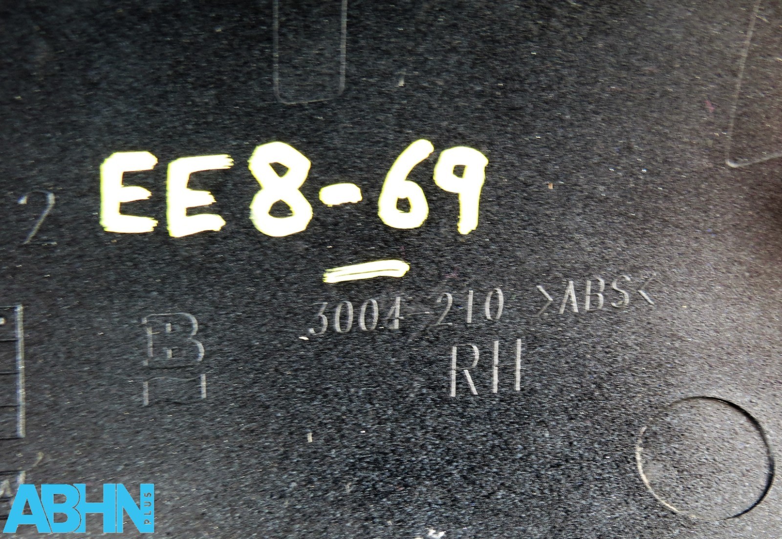 Ford Focus MK1 (98-05) Right Side Door Mirror Cover 98AB-17K746-AC Panther Black - Image 9