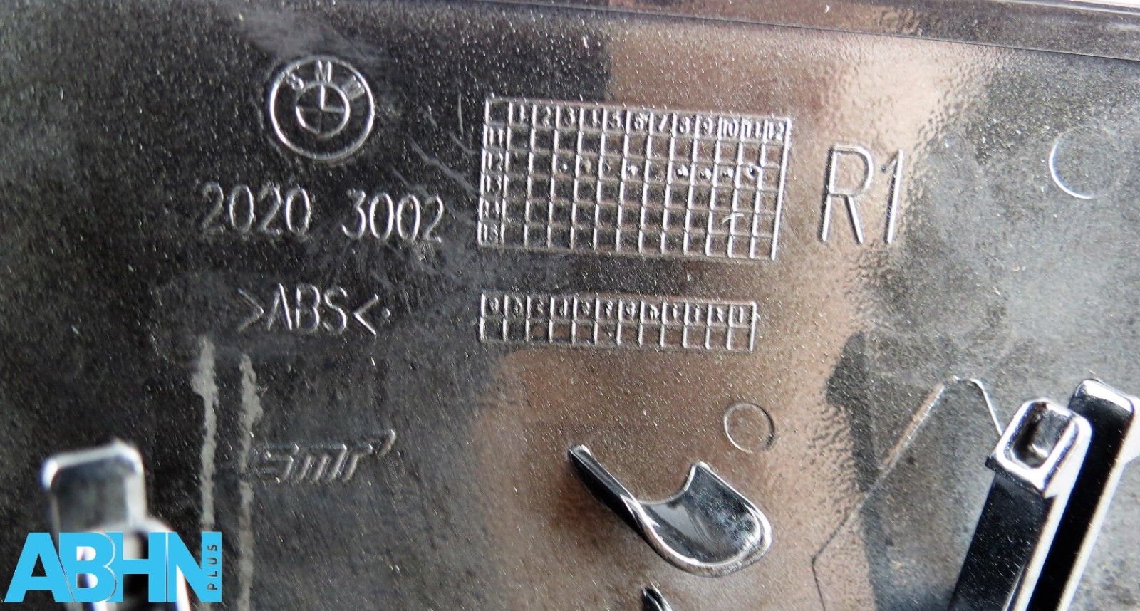 BMW 3 Series F30 F31 F33 (12-19) Right Door Mirror Cover 7292746 Sapphire Black - Image 8