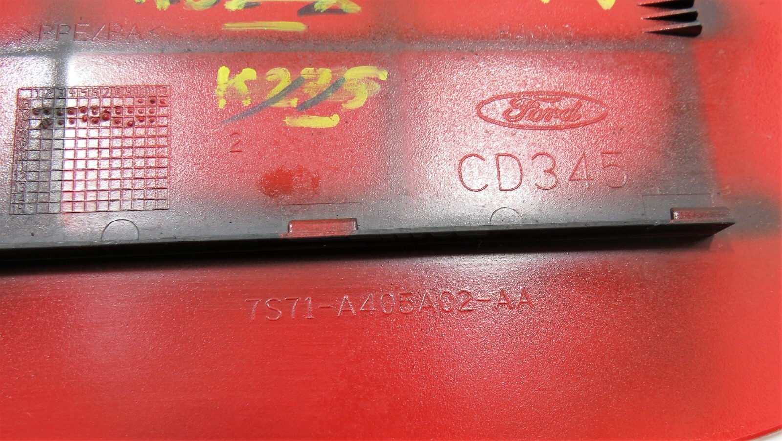 Ford Mondeo IV MK4 (2007-2014) Fuel Flap Cover 7S71-A405A02-AA CD345 Solid Red - Image 4