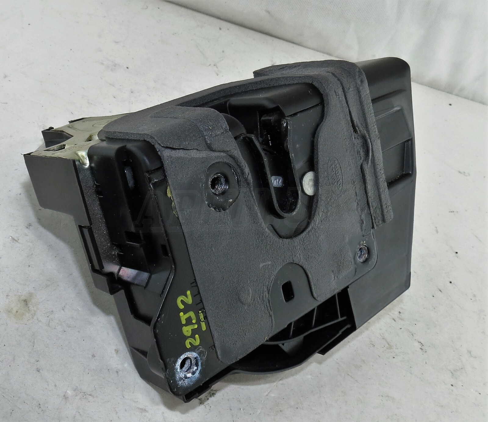 Discovery 5 MK5 15-22 Front Right Door RH DL 8J Locking Mechanism HY32-203A28-JB - Image 4