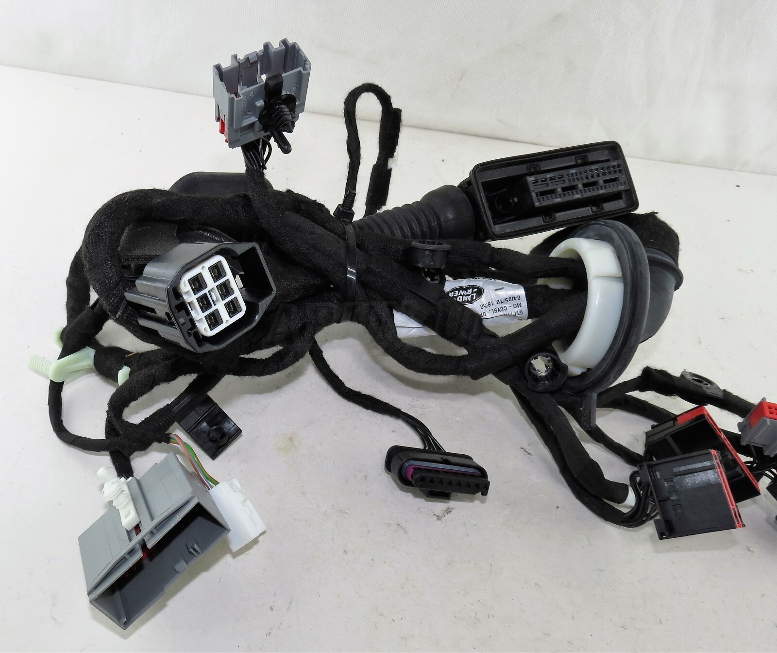 Discovery 5 L462 Front Driver Door LHD Door Wiring Loom/ Harness MY32-14631-MB - Image 4