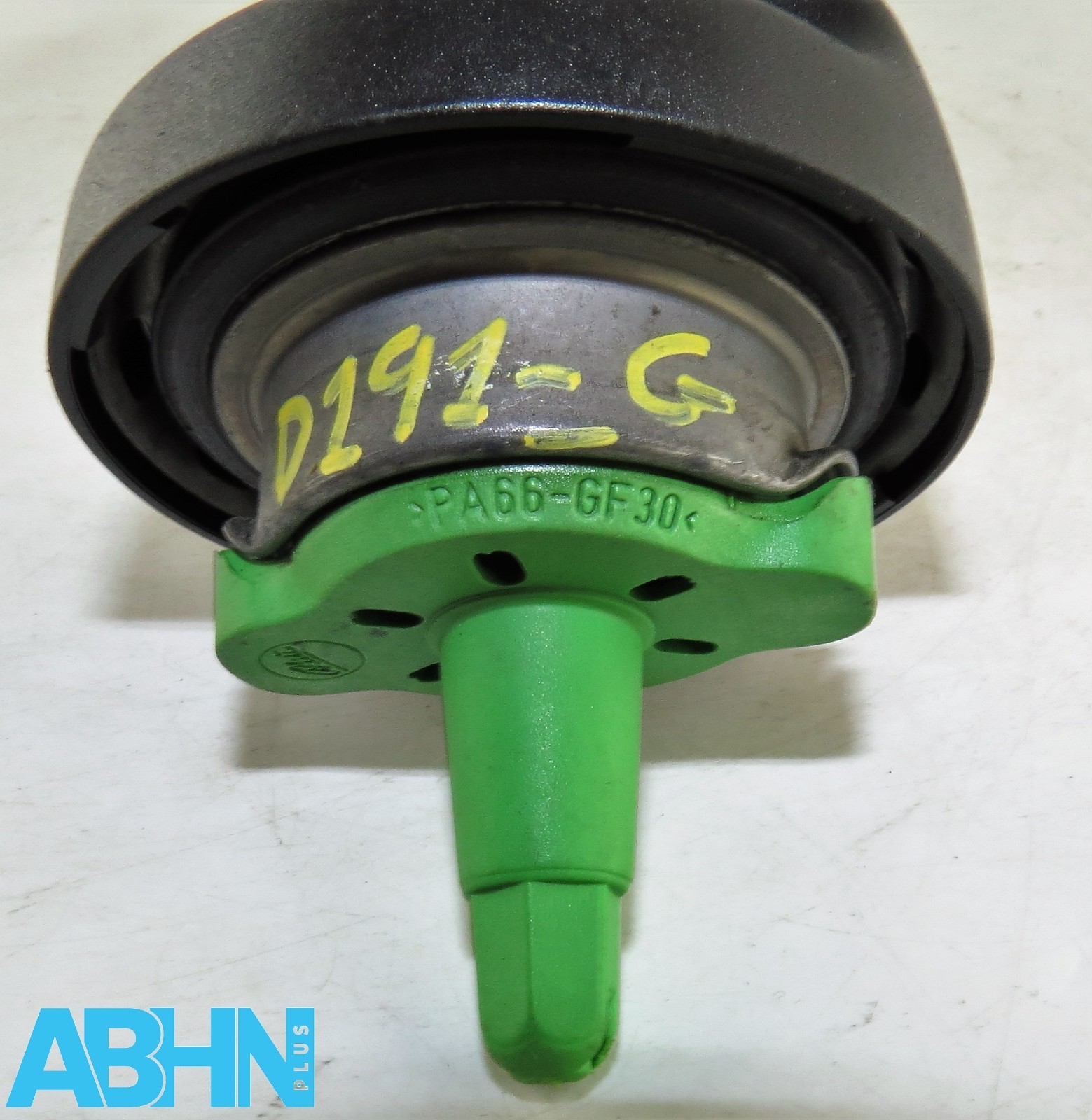 BMW E87 E81 E82 E83 E90 E91 E92 E84 E53 E60 (04-19) Fuel Cap With Cord 7193372 - Image 9