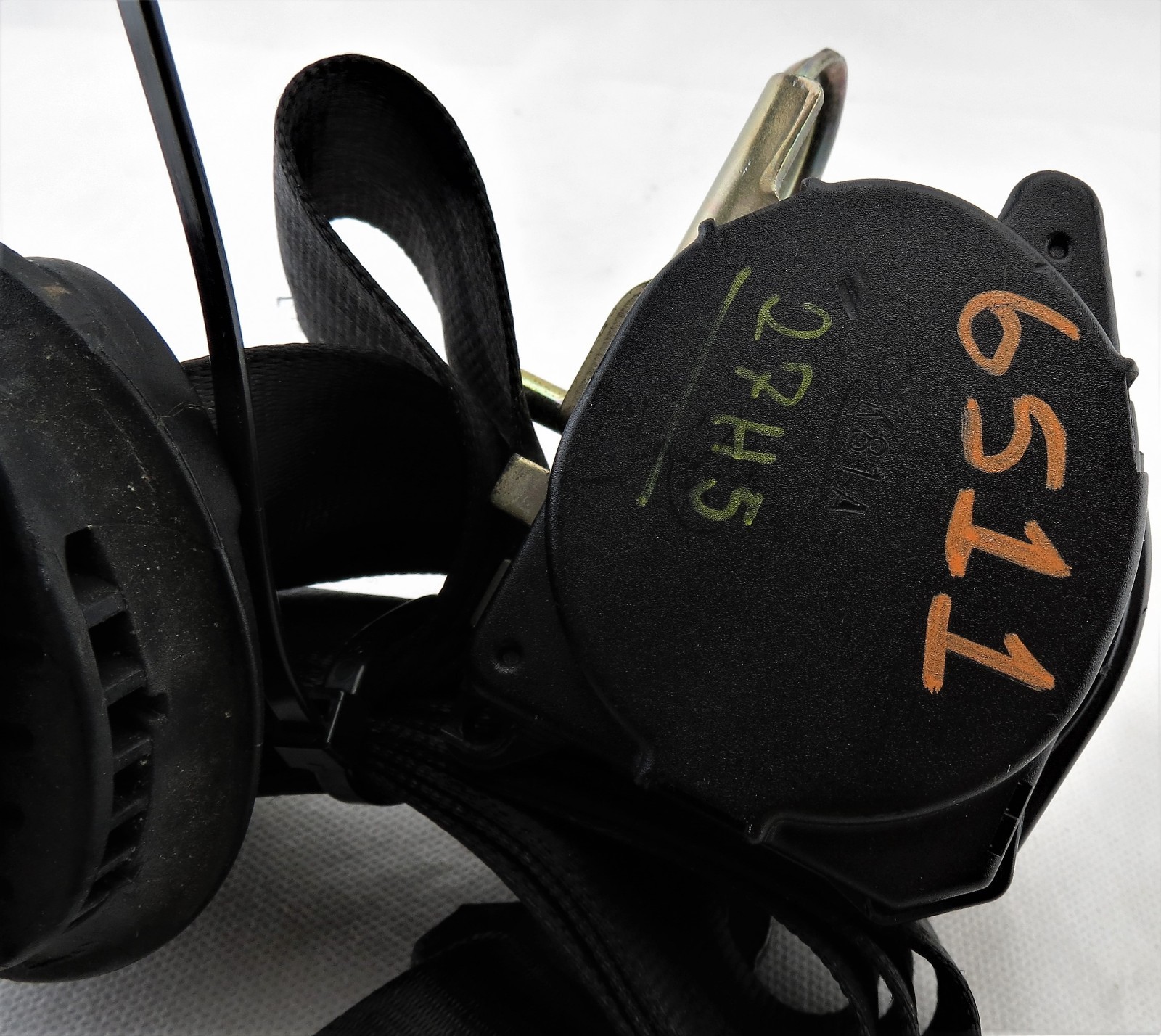 1H4857805A VW Golf MKIII 92-97 Genuine Rear Passenger Side Seat Belt - Image 5