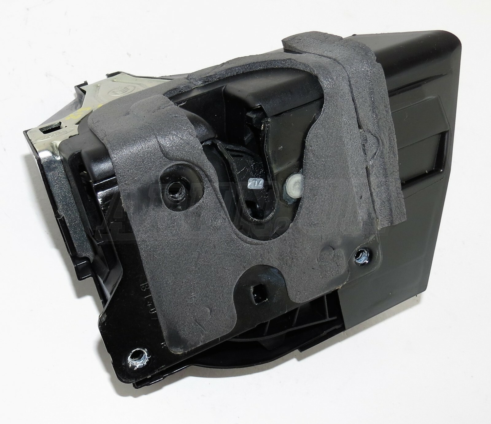 Range Rover Velar L560 Front Right Side Door Lock GX6A-21812-HB J8A2-203A28-ED