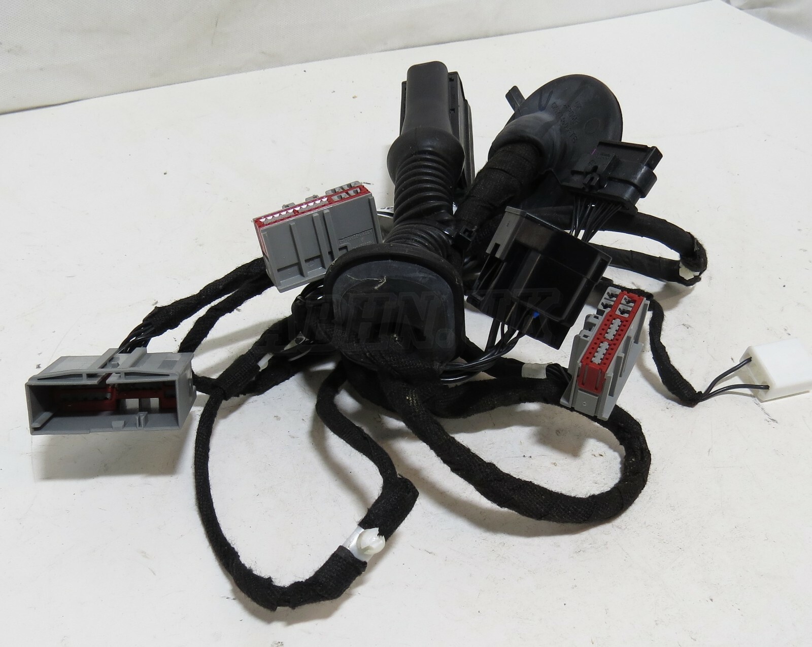 Discovery V MK5 L462 Rear Left Side LHS Door Wiring Loom Harness HY32-14633-ACD - Image 6